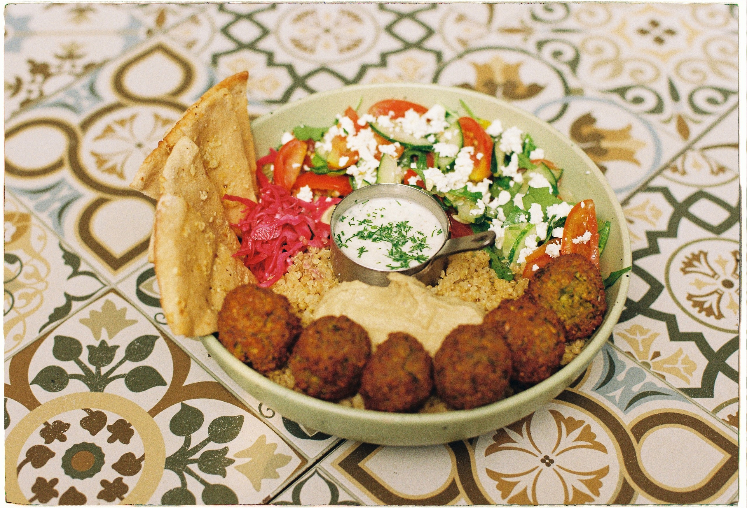 Danang visual diary. Film Photographer in Da Nang, Vietnam — Tanya Parfenteva