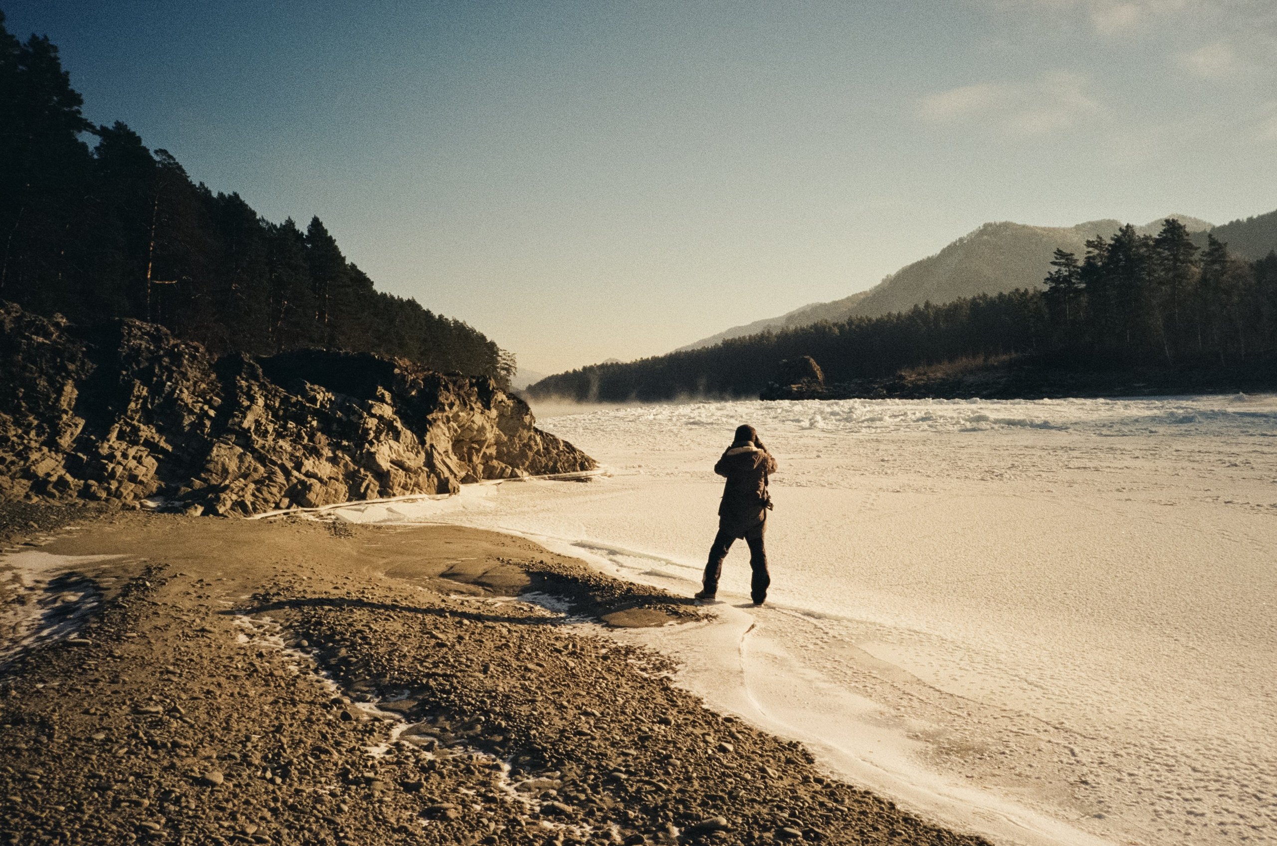 Кедровый остров и Семинская поляна в солнечный день. Фотограф-документалист Мария Осокина