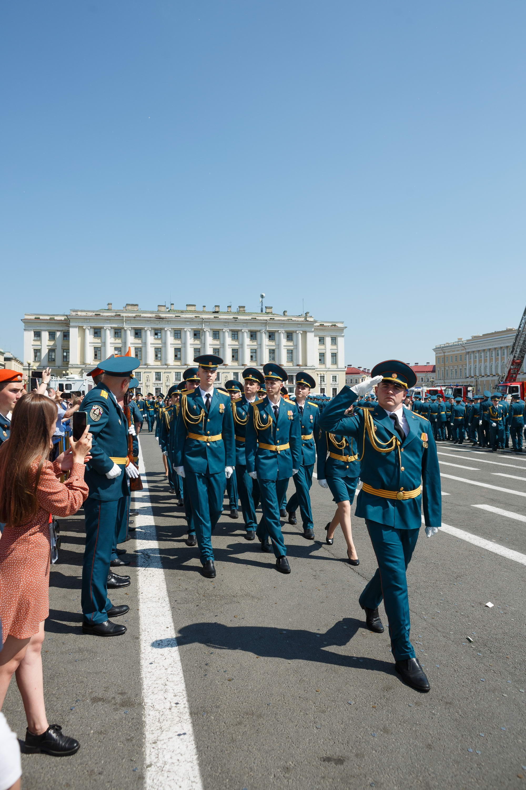 Выпуск офицеров СПб УГПС МЧС России. Свадебный фотограф Игорь Брундасов 8PHOTO на свадьбу венчание загс СПб