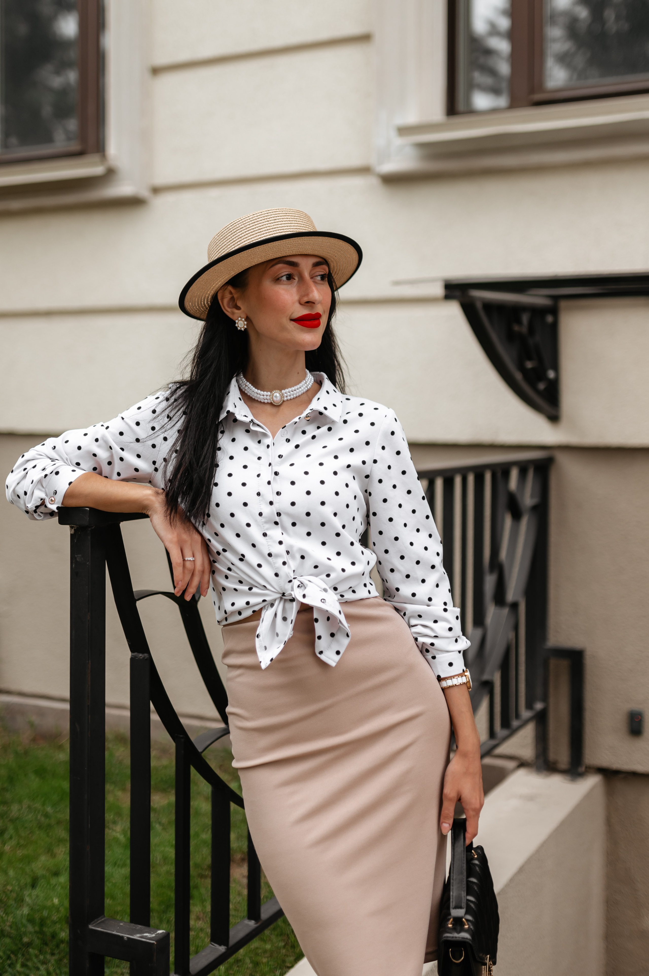 В стиле old many. Главная