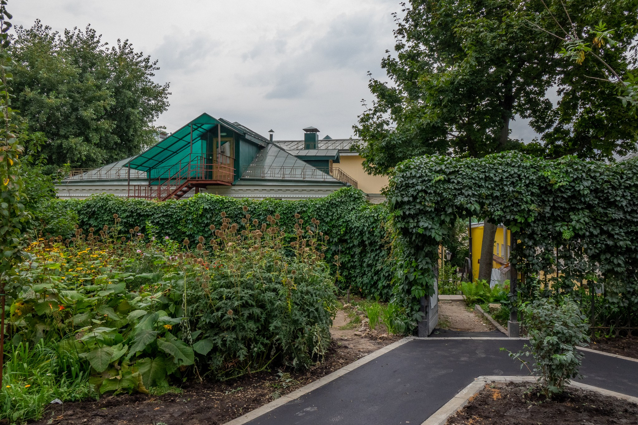 Достопримечательности Москвы. Коммерческая фотосъёмка городской среды, архитектуры и производственных объектов