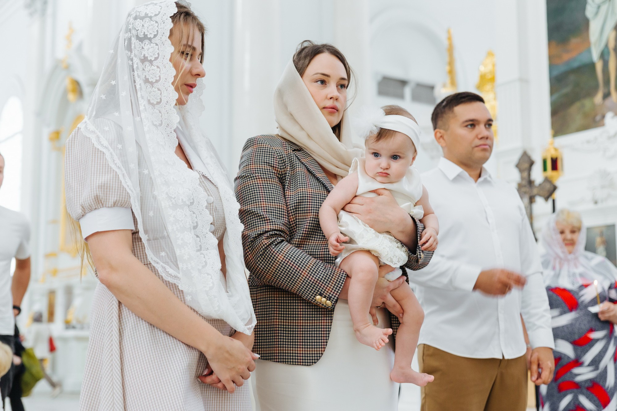 Смольный собор крещение сколько стоит, где провести крещение спб, душевный батюшка смольный собор, цена крестин, где покреститься взрослому