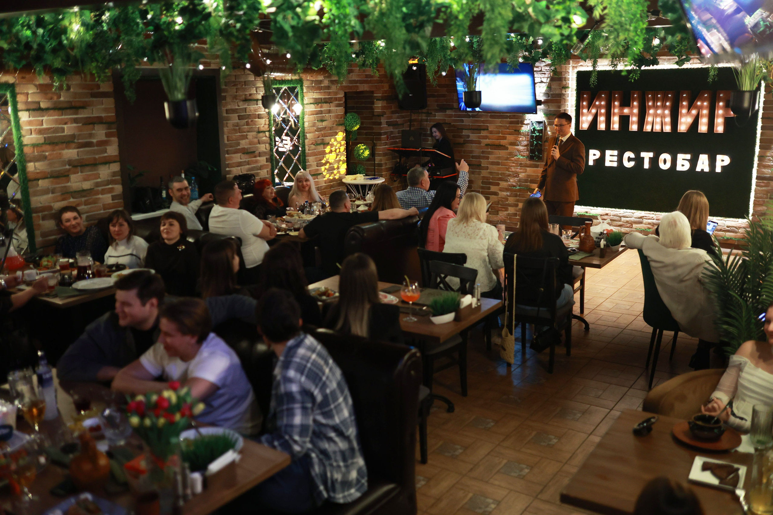 8 марта «Инжир». Andrey Pospelove. Фотограф в Саратове