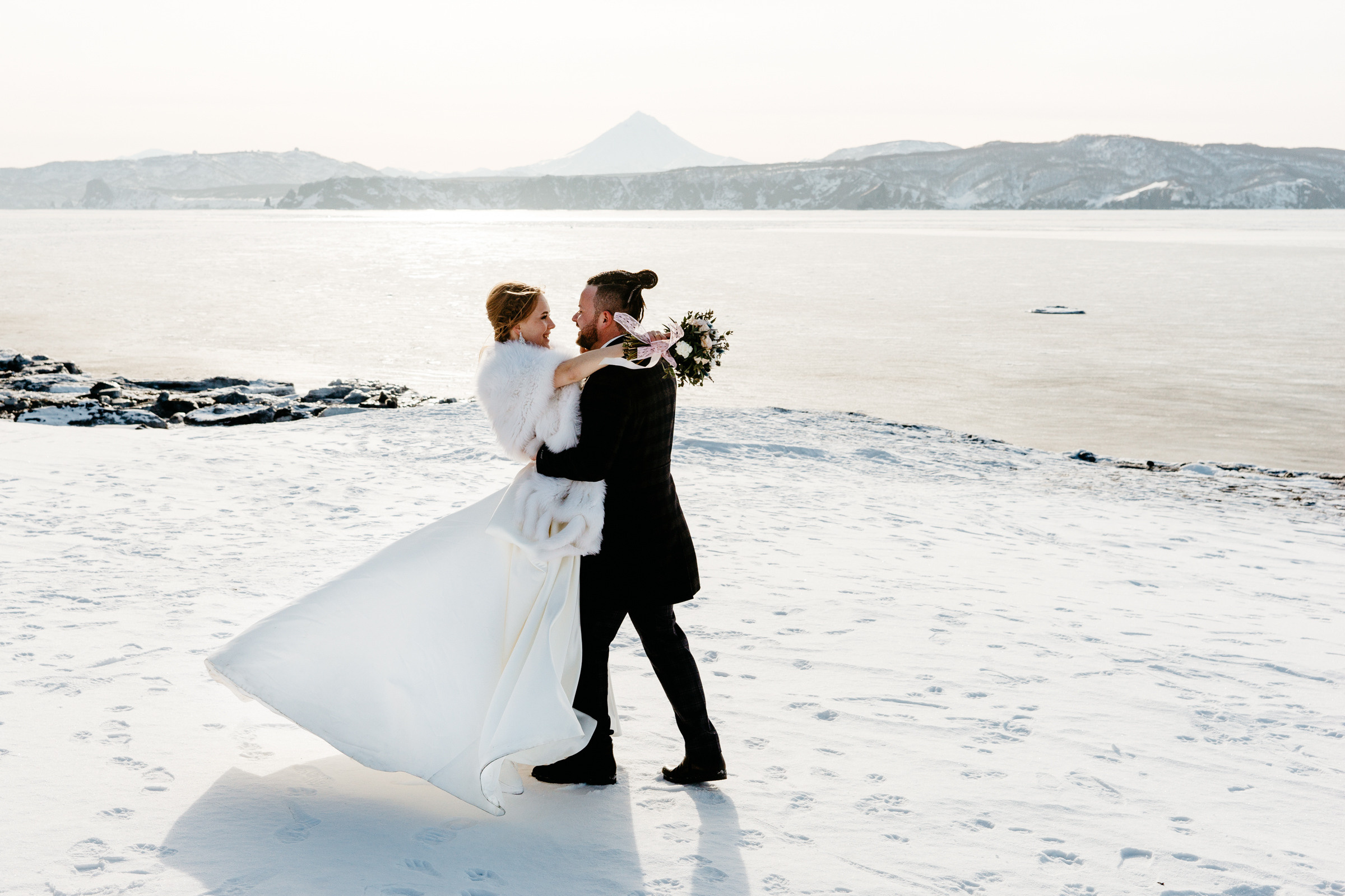 Константин и Мария. Свадебный фотограф Камчатка Петровский Павел
