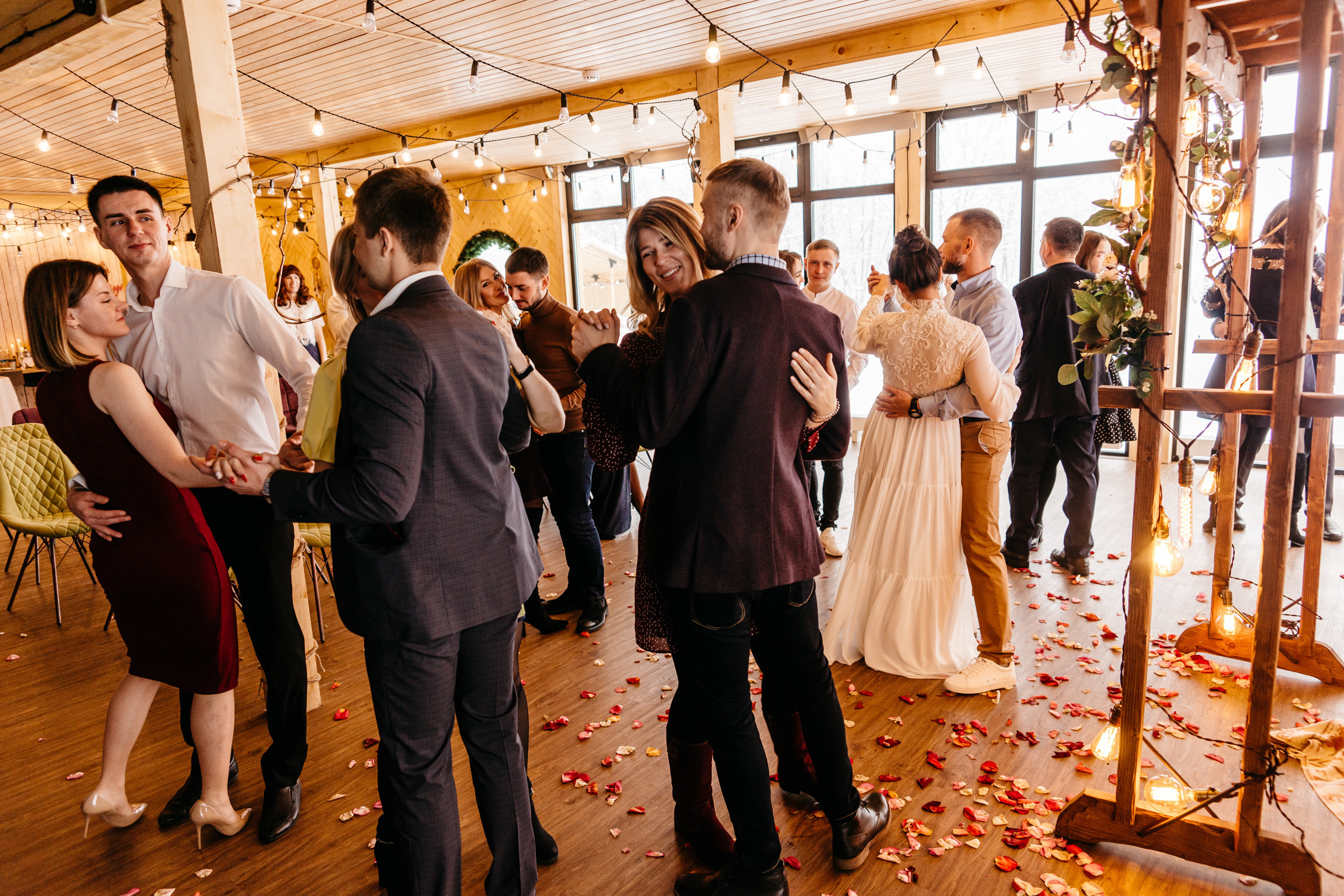 Андрей и Юлия. Свадебный фотограф Камчатка Петровский Павел