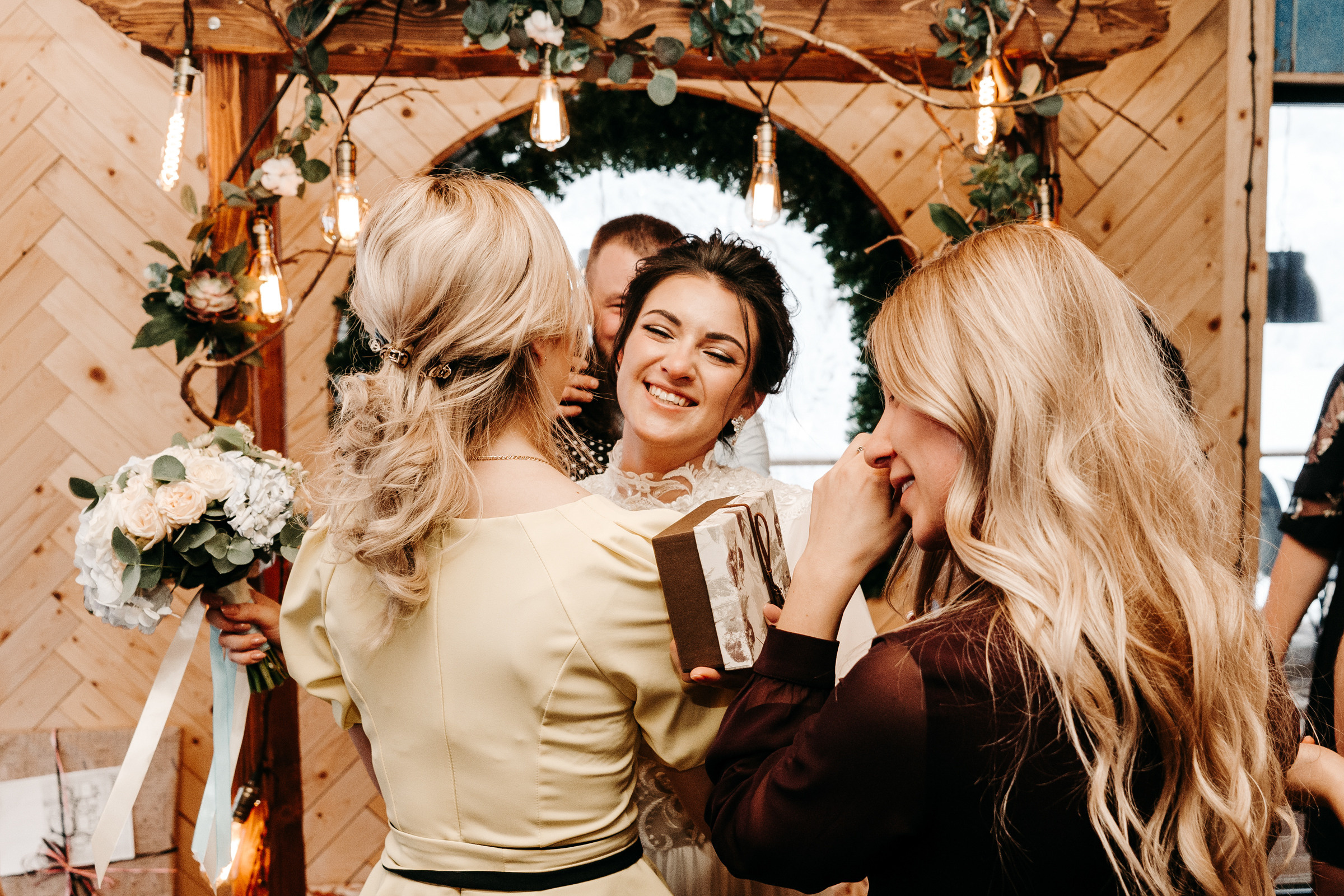 Андрей и Юлия. Свадебный фотограф Камчатка Петровский Павел