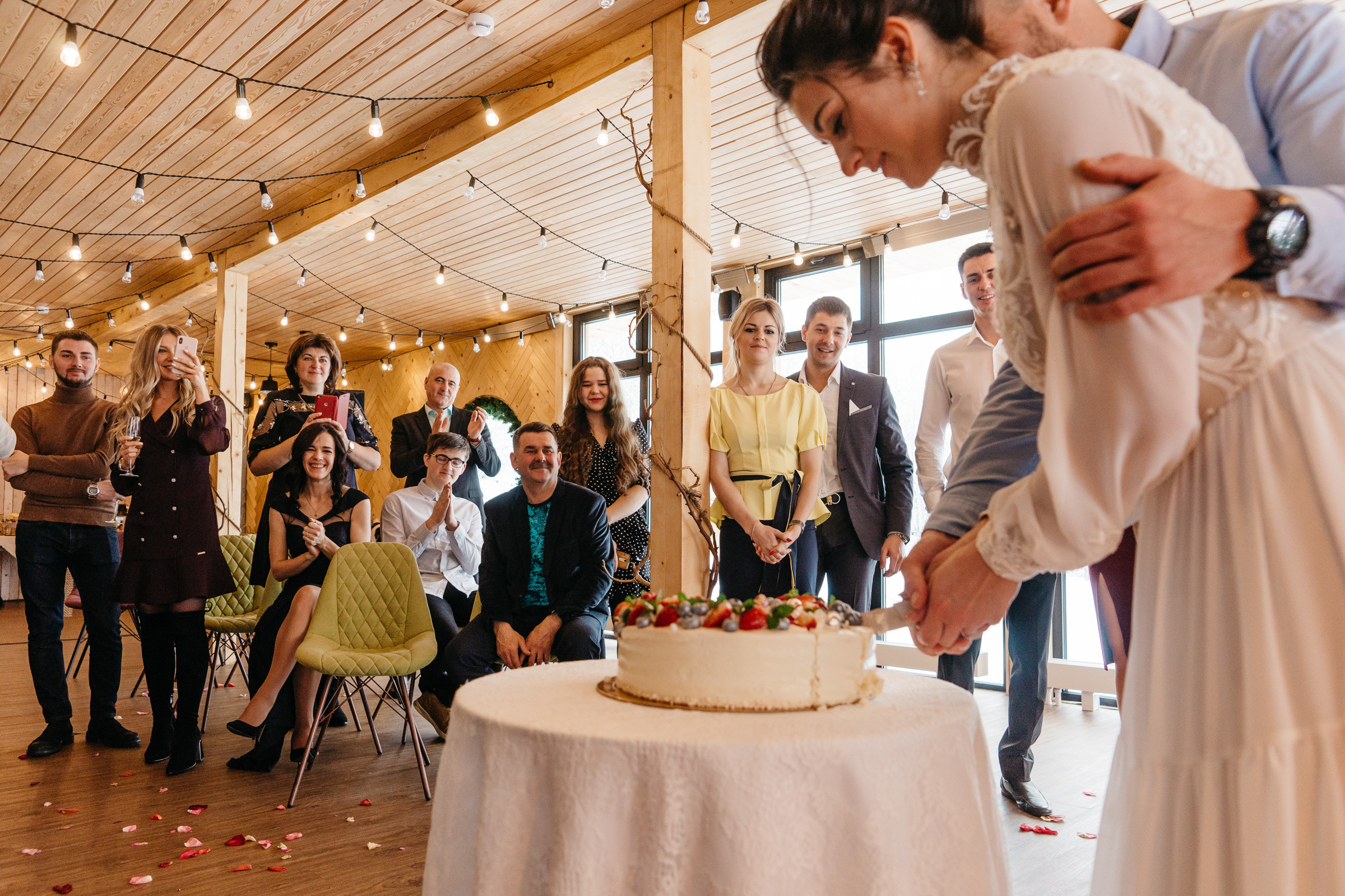 Андрей и Юлия. Свадебный фотограф Камчатка Петровский Павел