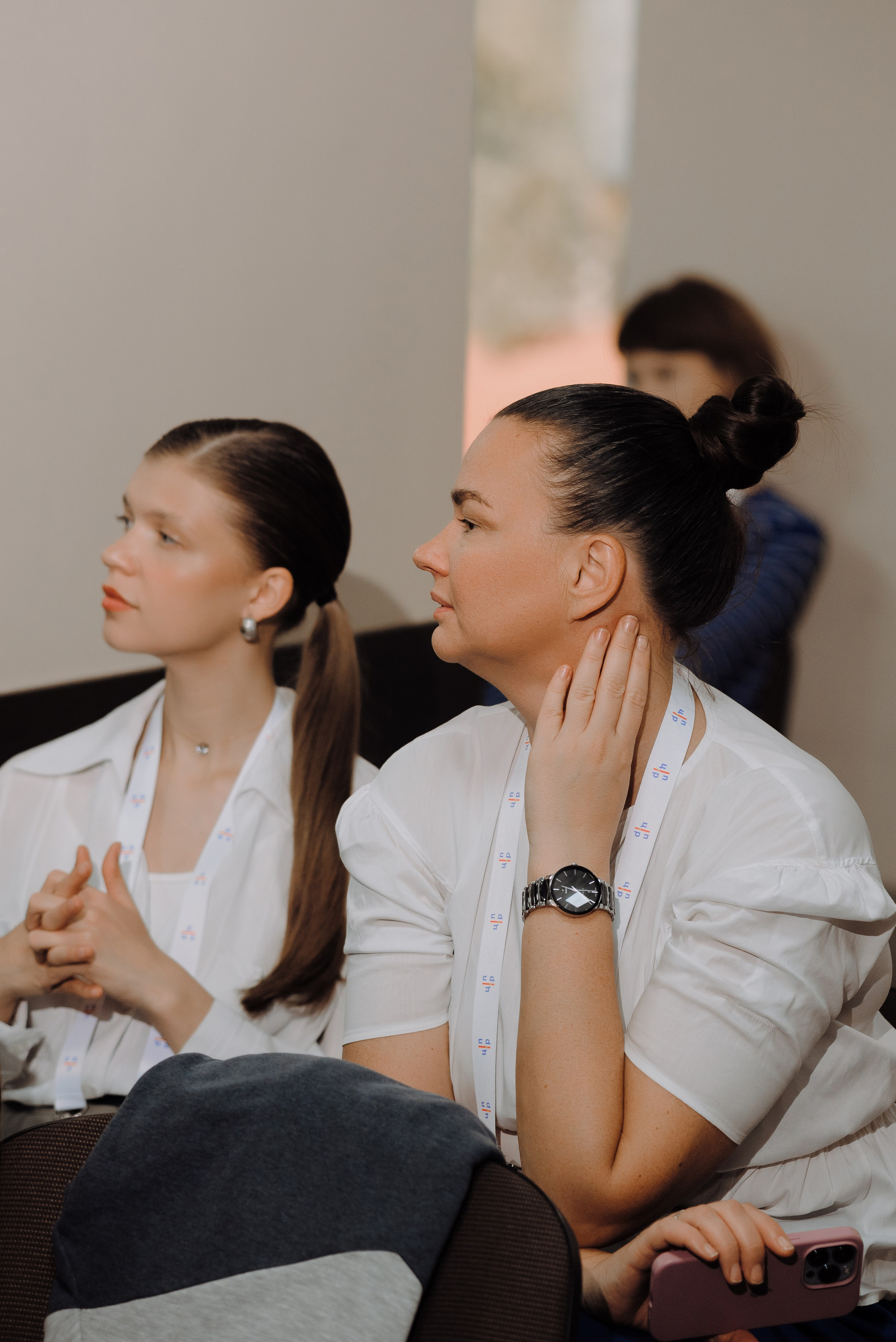 ОБЛАСТНАЯ КОНФЕРЕНЦИЯ «РАЗВИТИЕ ТУРИЗМА В ЧЕЛЯБИНСКОЙ ОБЛАСТИ». Репортажный фотограф Зуев Роман г. Челябинск