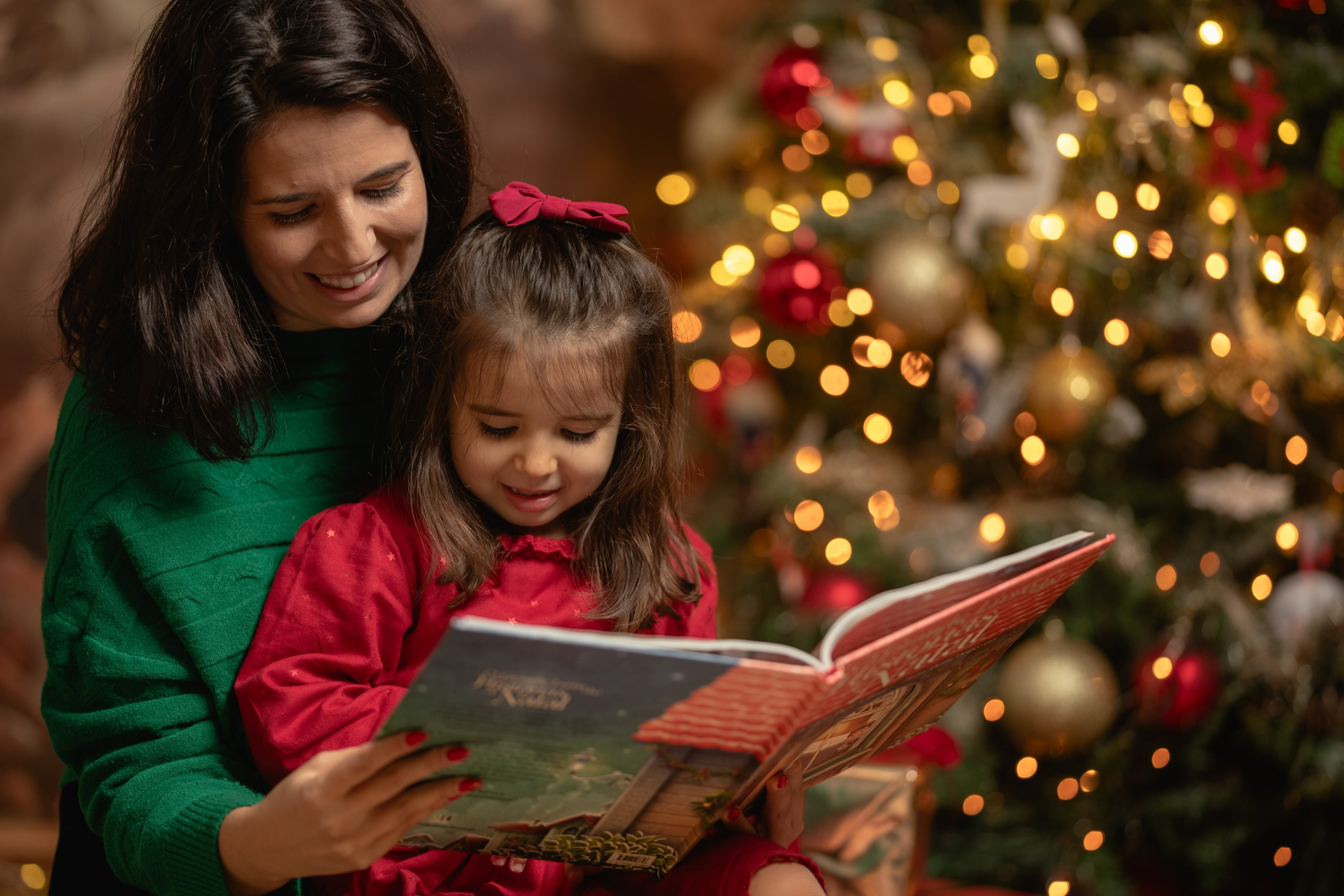 CATIA AND HER FAMILY. Anastasiia Antoniuk portrait, family and couple photographer, Portugal