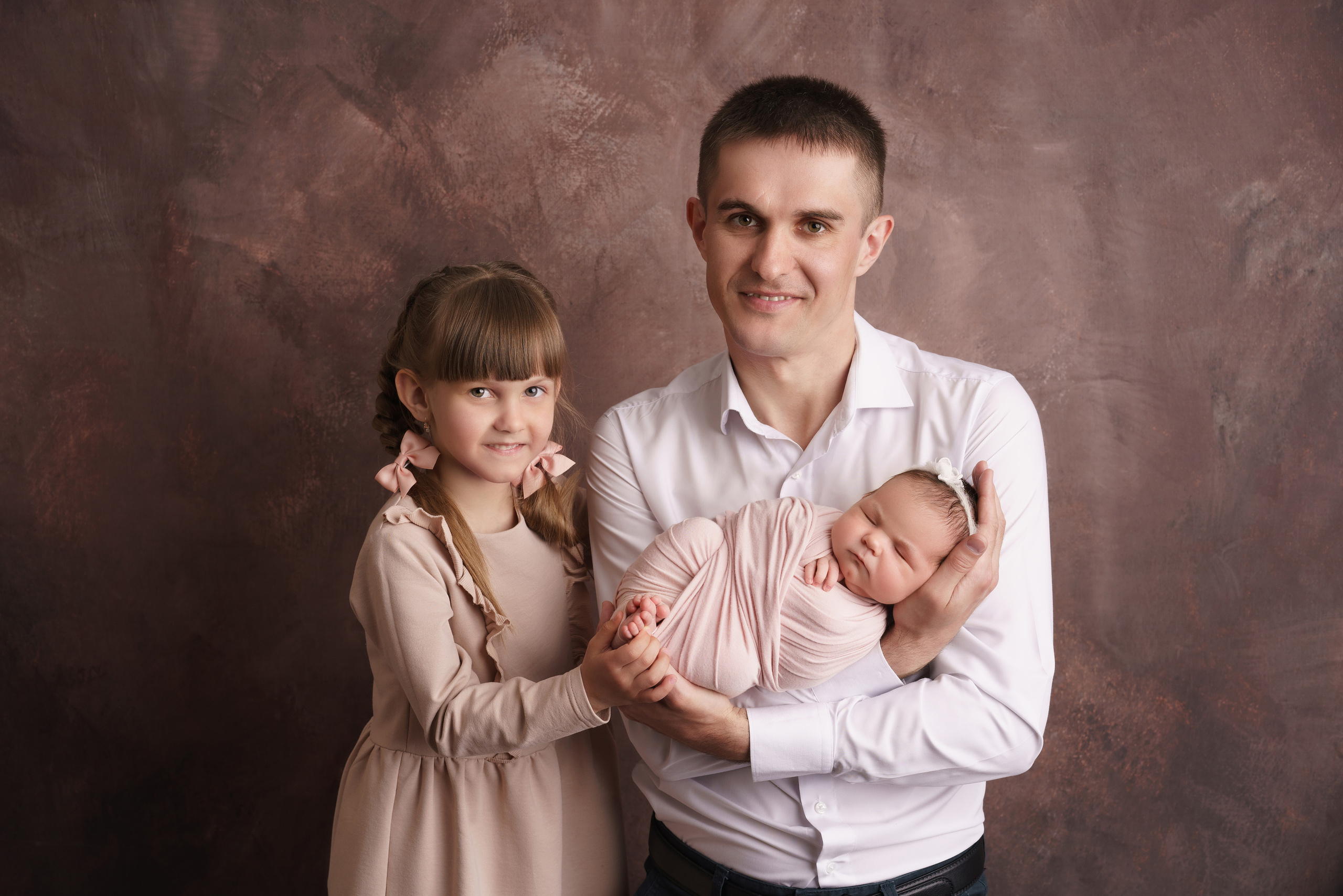 Семейные фотосессии с новорожденными | Трогательные кадры малышей и их близких в Москве и МО. Фотосессия новорожденных в Москве и Московской области | Профессиональный фотограф newborn — Татьяна Иванова