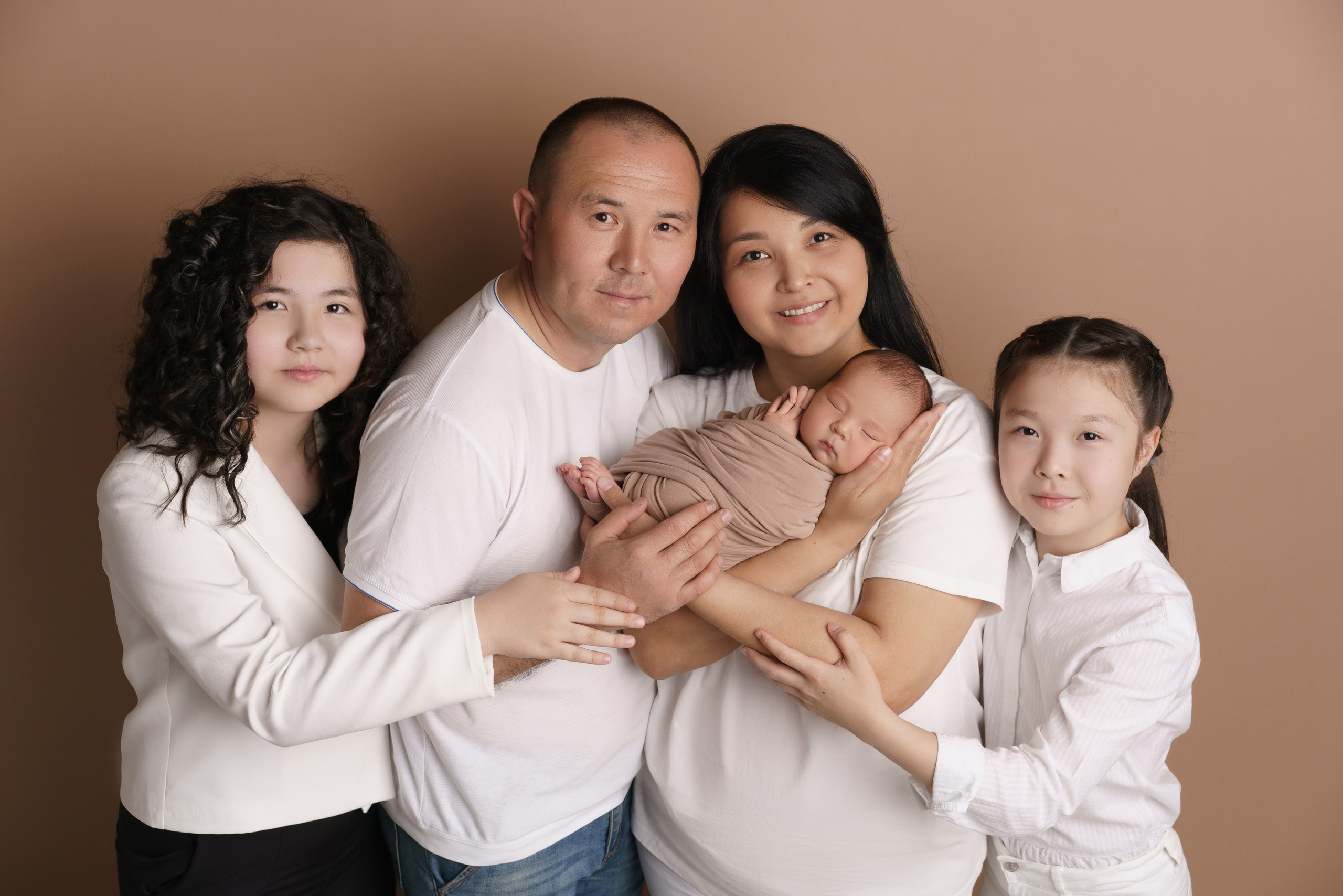 Семейные фотосессии с новорожденными | Трогательные кадры малышей и их близких в Москве и МО. Фотосессия новорожденных в Москве и Московской области | Профессиональный фотограф newborn — Татьяна Иванова