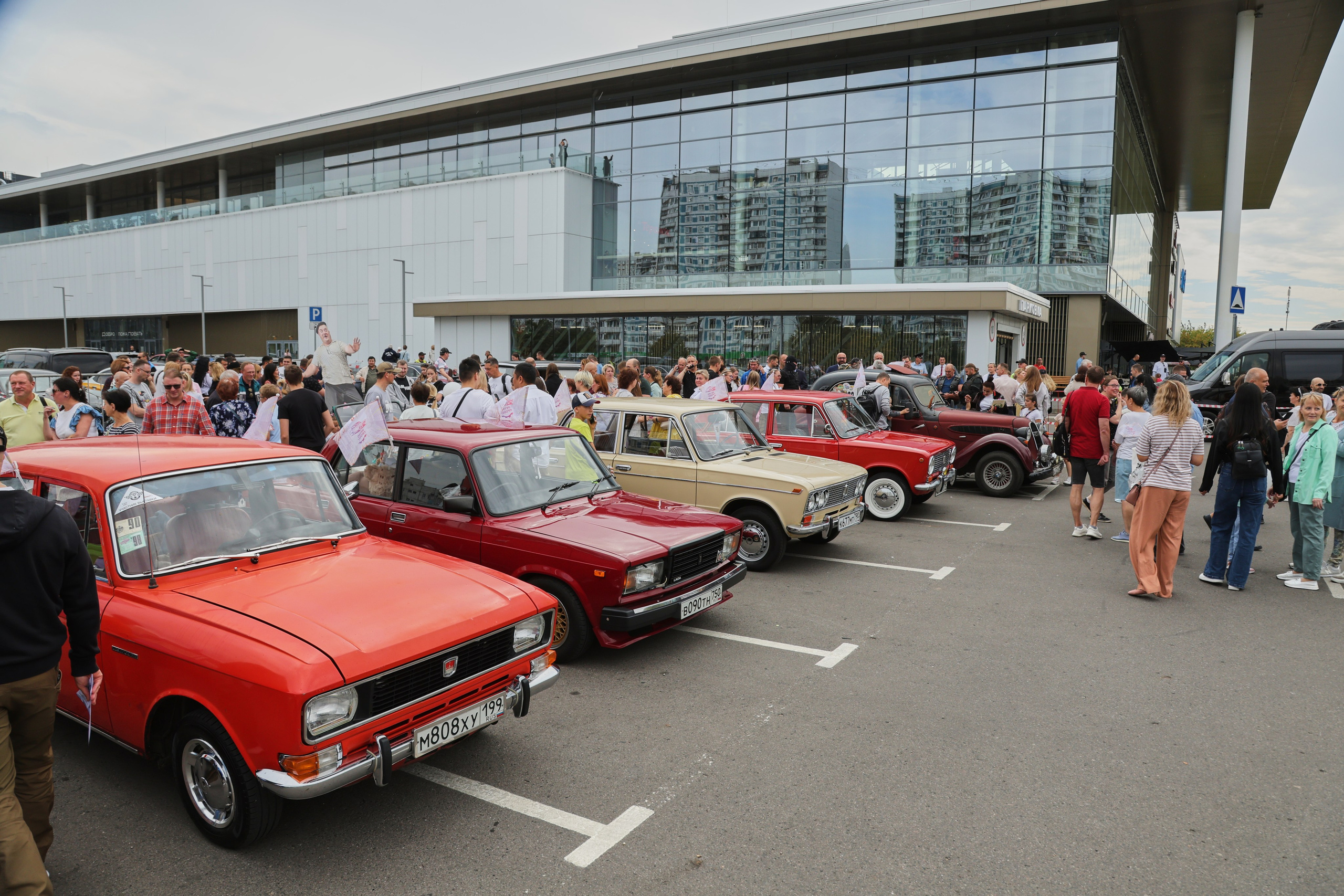 «Ретро-фестиваль» 2025. Akhmedov Team × Medoed Production — фото и видеопродакшен для мероприятий