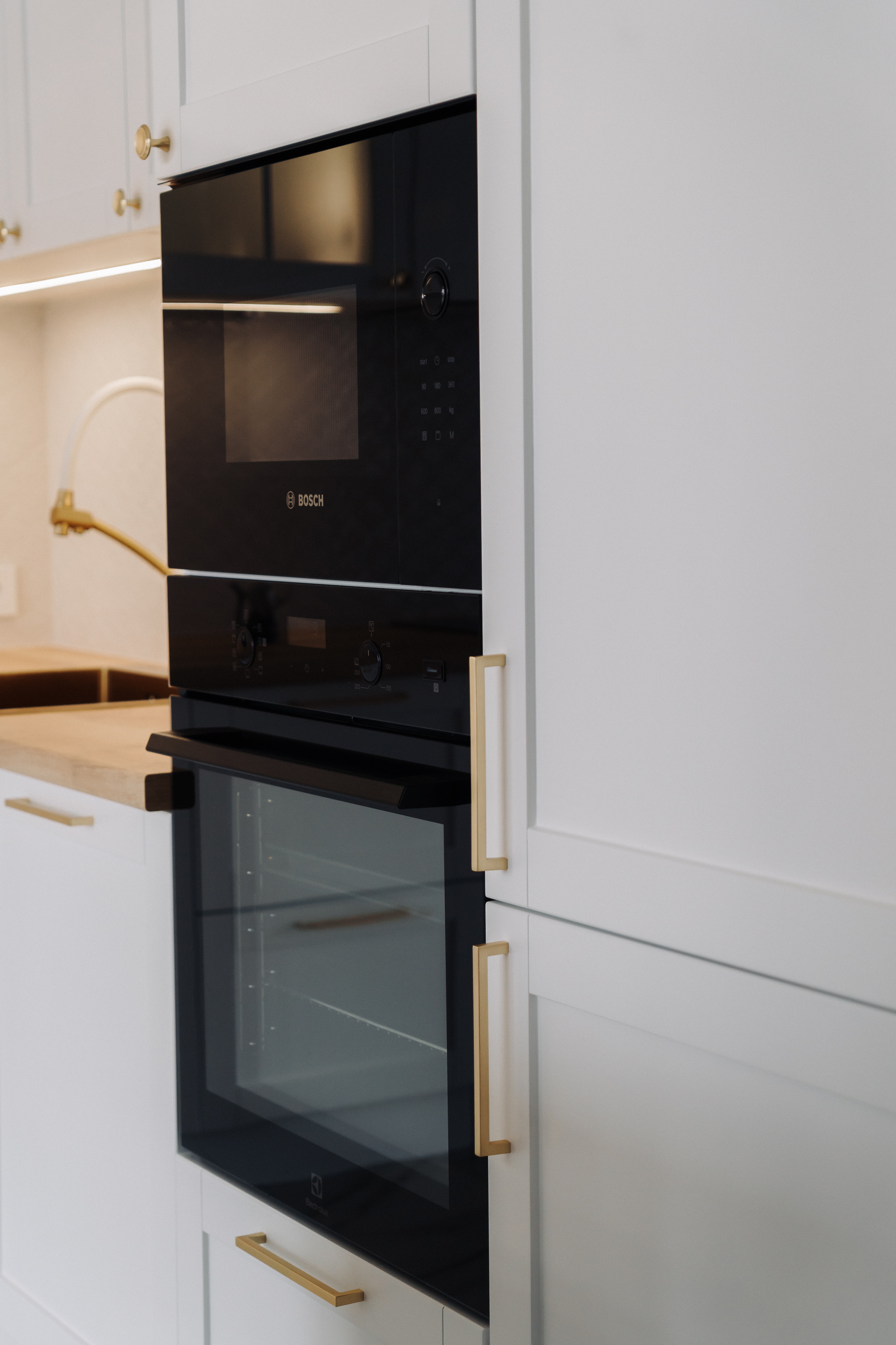 Контент для мебельных фабрик. Юлия Тайцай фотограф, Анатолий Тайцай видеограф