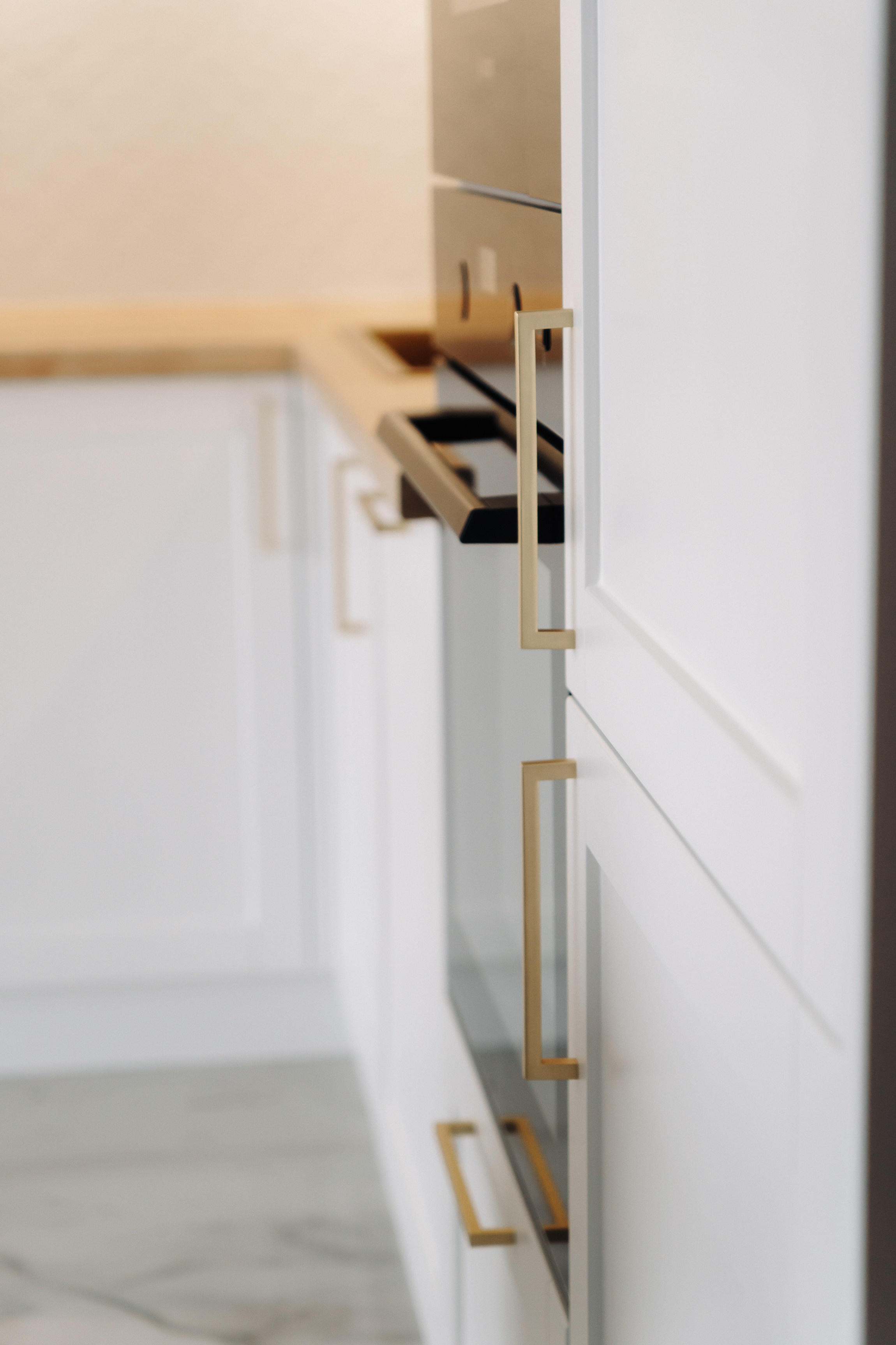 Контент для мебельных фабрик. Юлия Тайцай фотограф, Анатолий Тайцай видеограф