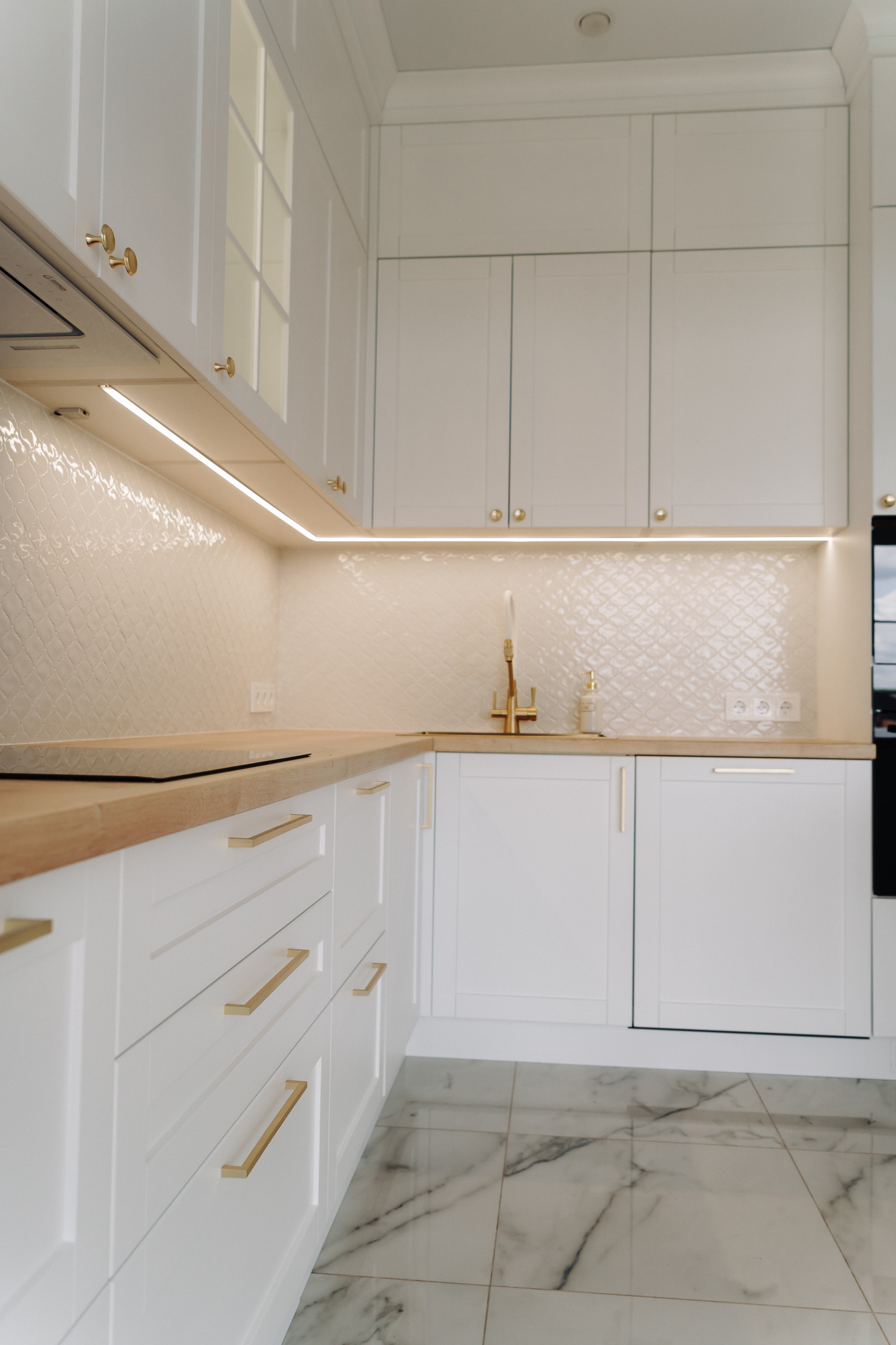 Контент для мебельных фабрик. Юлия Тайцай фотограф, Анатолий Тайцай видеограф