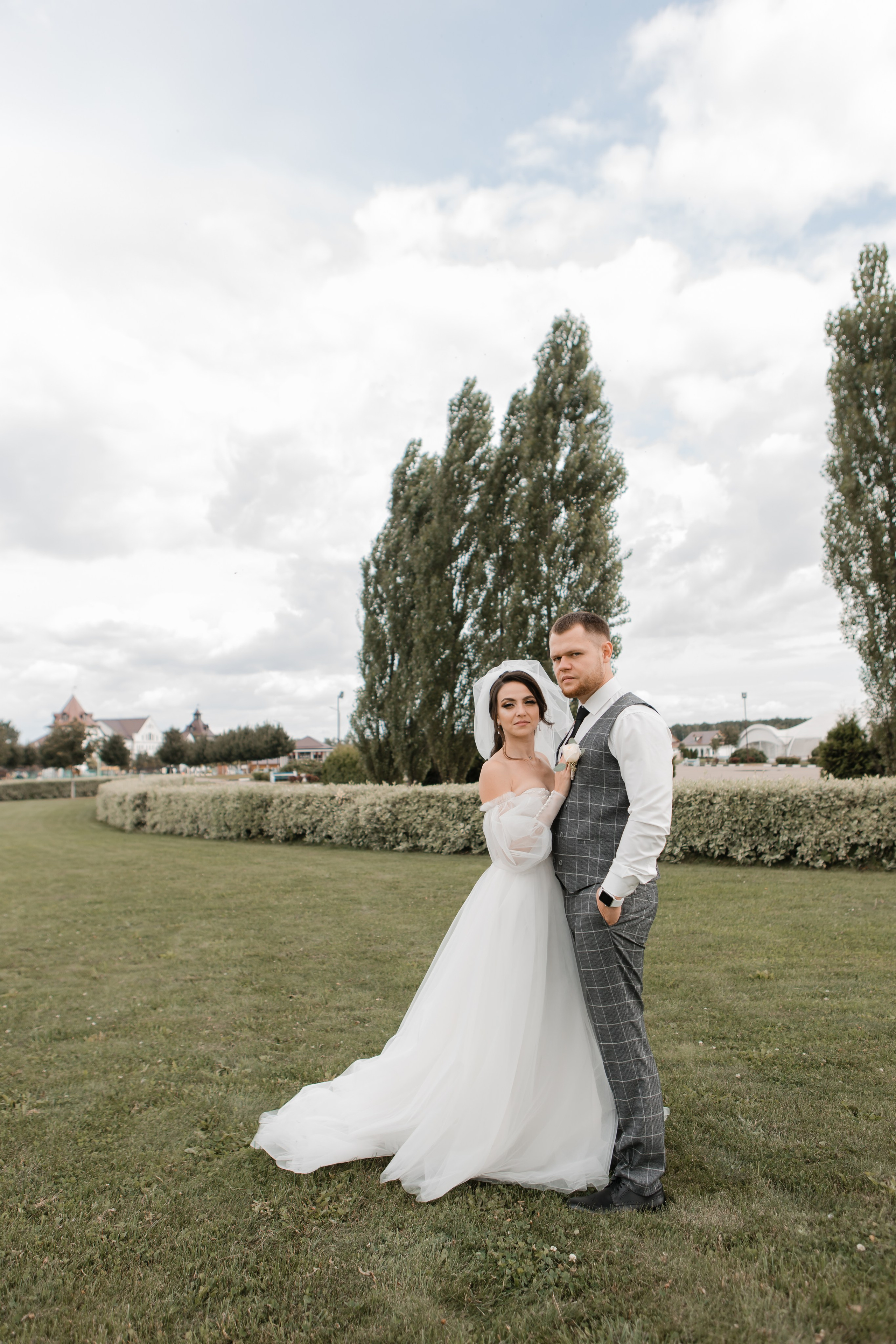 Свадебная фотосессия Сергея и Татьяны. Наша свадебная сказка. Видеосъемка и фотосъемка свадеб. Фотограф и оператор на свадьбу. Видеосъемка подкастов, собственная видео-фотостудии. Предметная фотосъемка