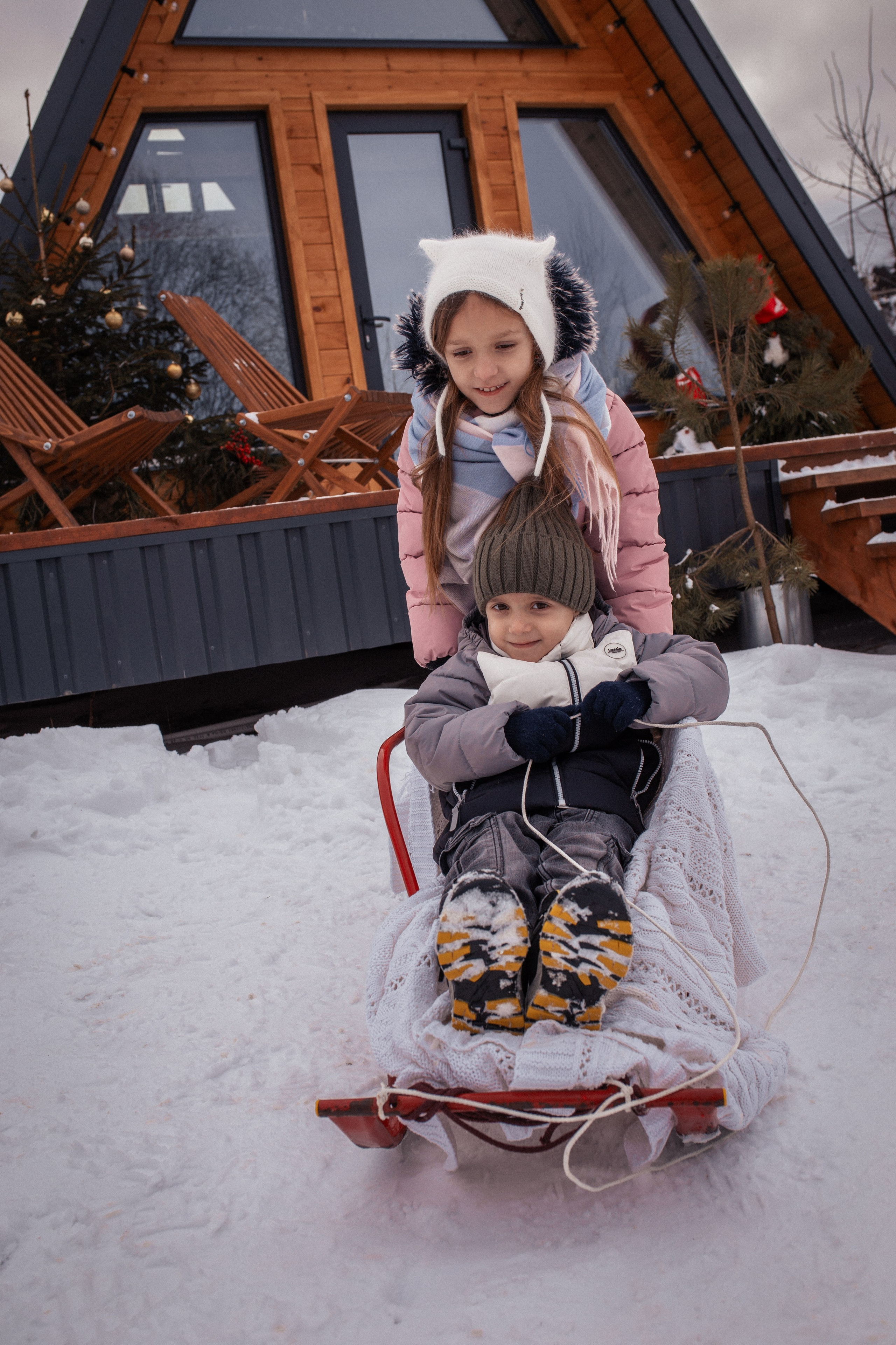 Мария с семьёй