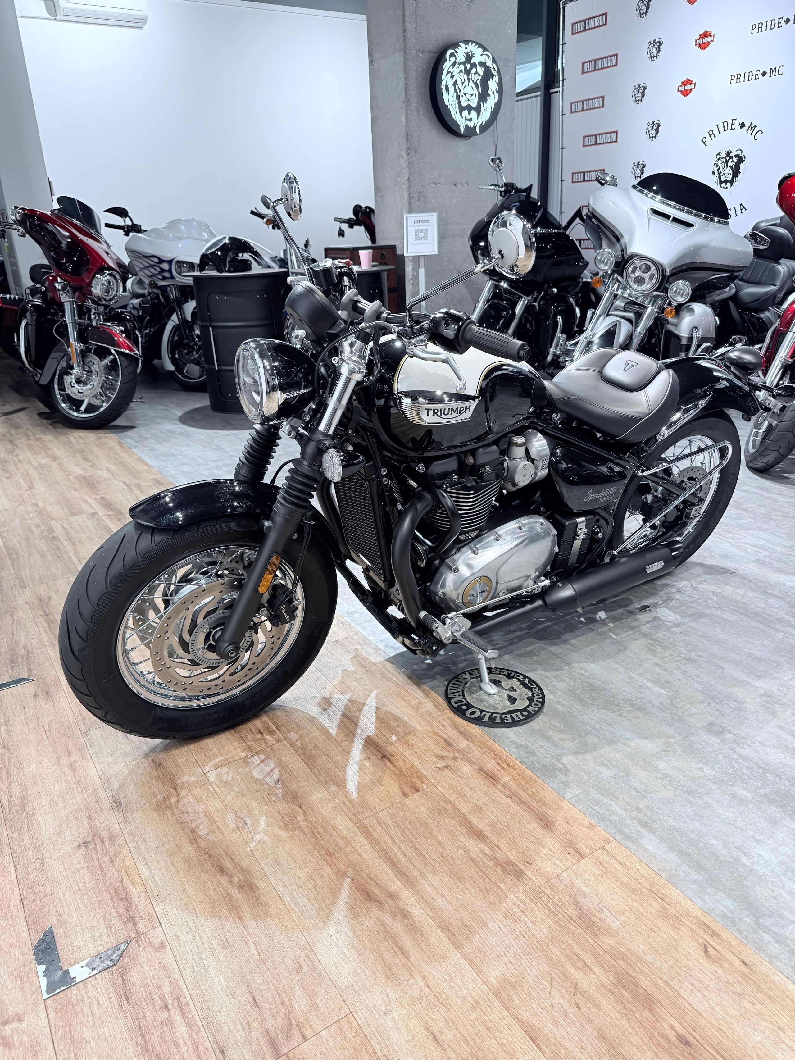 2019 Bonneville Speedmaster Bobber. Hello Davidson, Москва. Только хорошие мотоциклы…