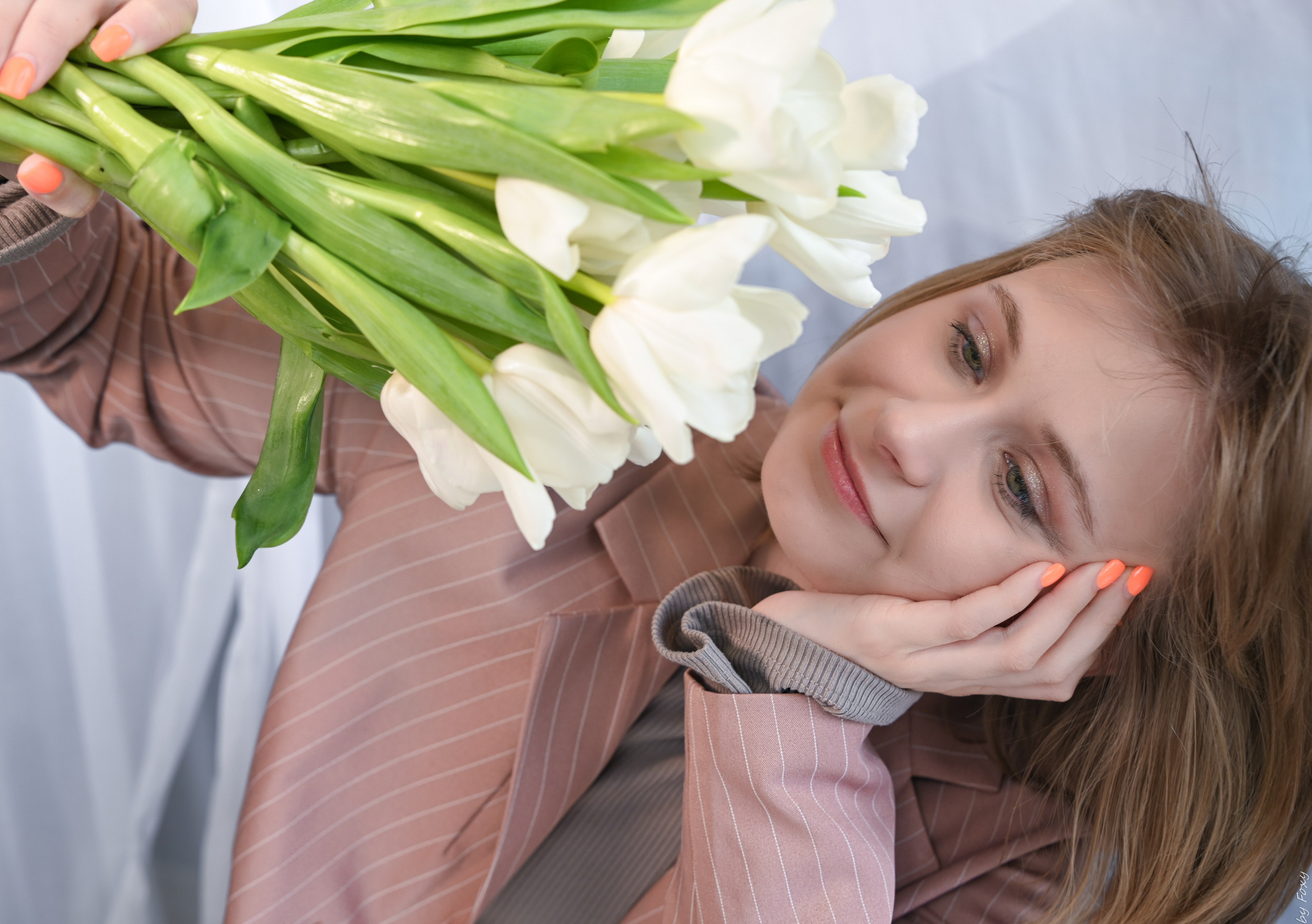 Портретная съёмка Челябинского завода «Минплита» в честь 8 марта. Фотограф мероприятий и студийные съёмки в Челябинске Евгения Foxy