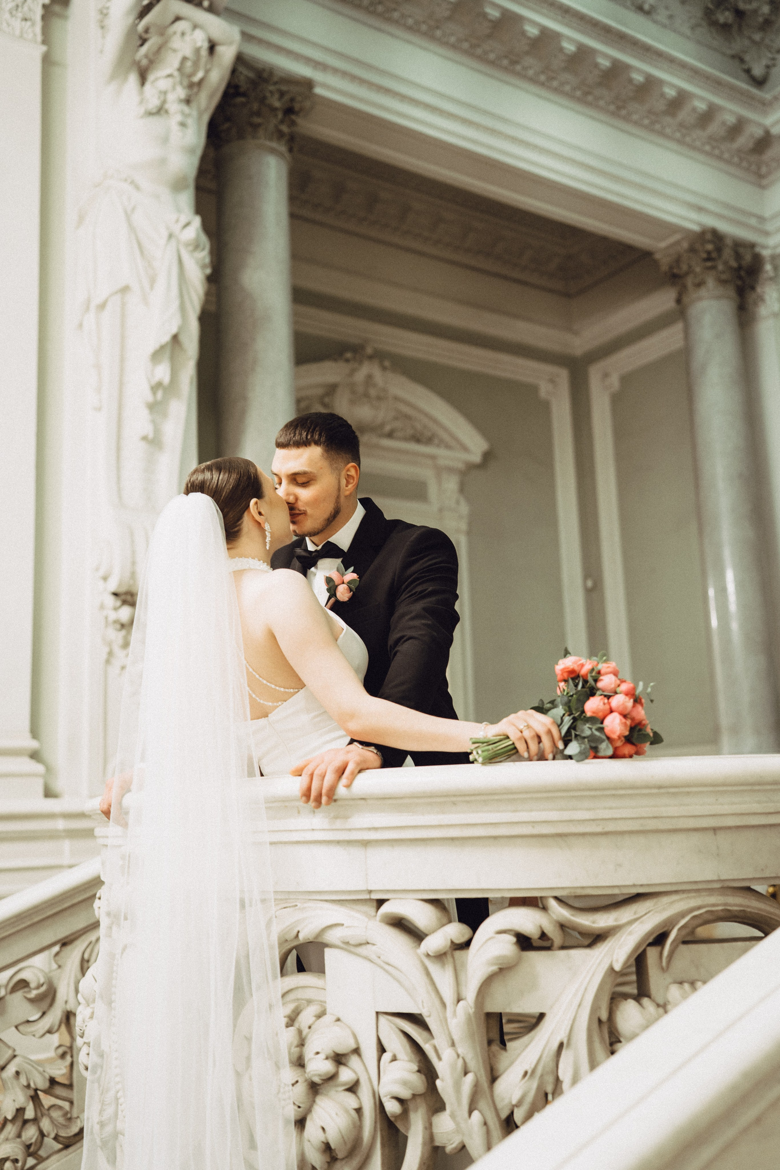 СВАДЕБНАЯ СЬЕМКА В ПЕВОМ ДВОРЦЕ БРАКОСОЧЕТАНИЯ. Профессиональный фотограф, Санкт-Петербург — Виктория Богомолова