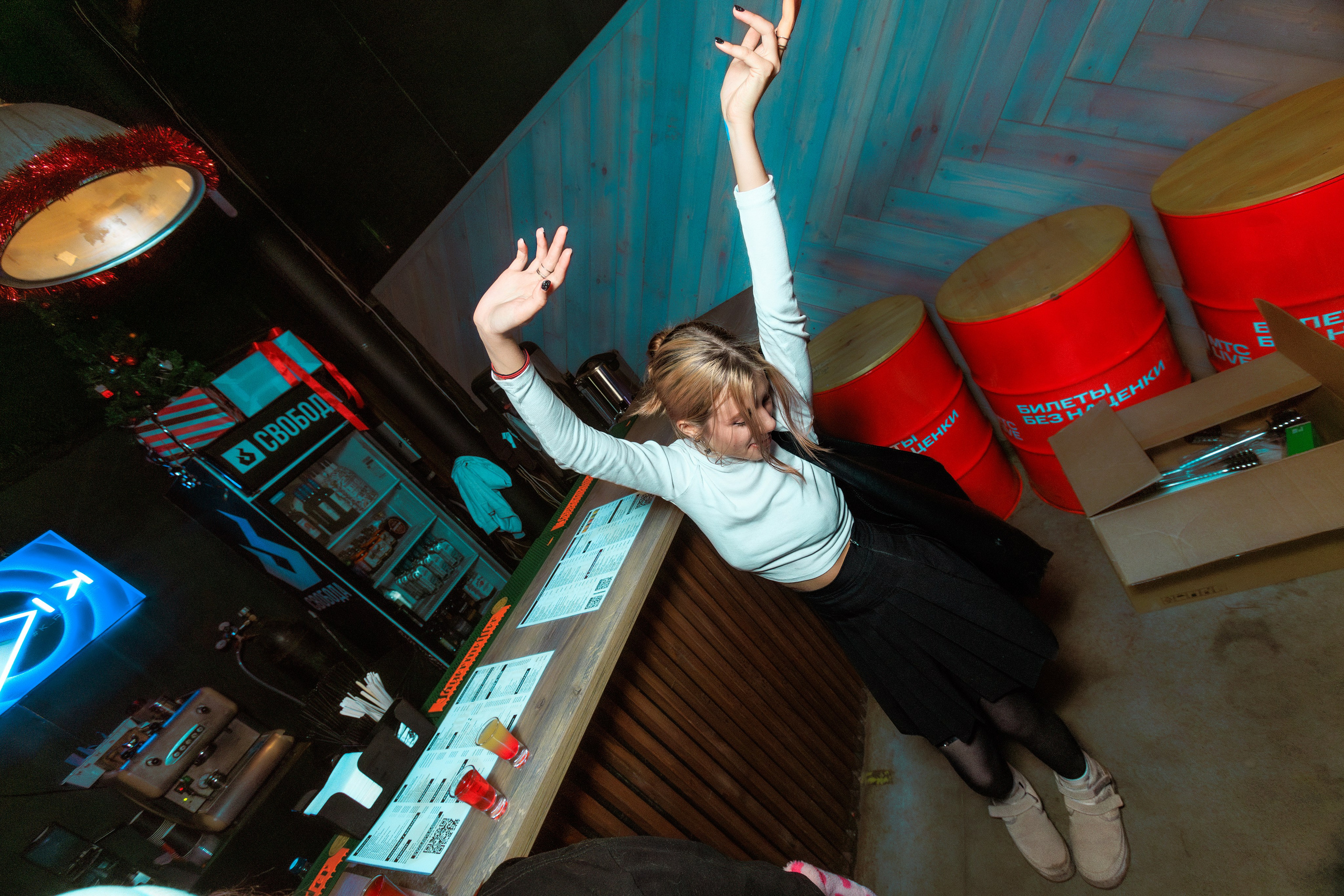 Y2K. Репортажный фотограф Екатеринбург | Яркий, качественный репортаж | Концерты, клубы, репортаж, праздники, корпоративы