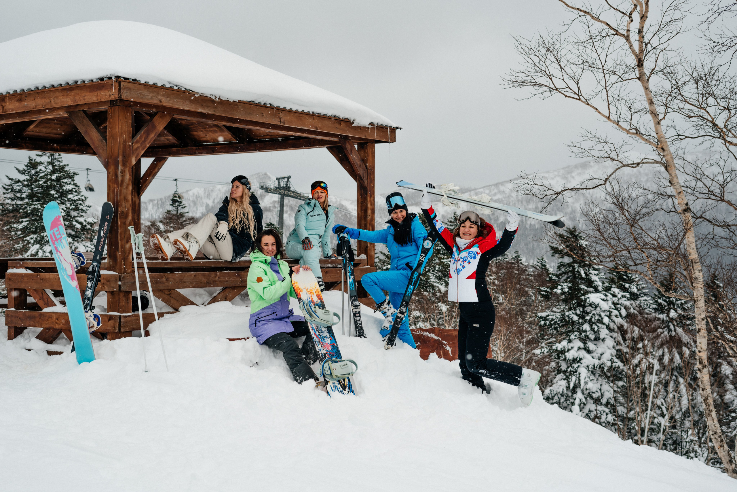 Лыжницы против сноубордисток. Фотограф сахалин
