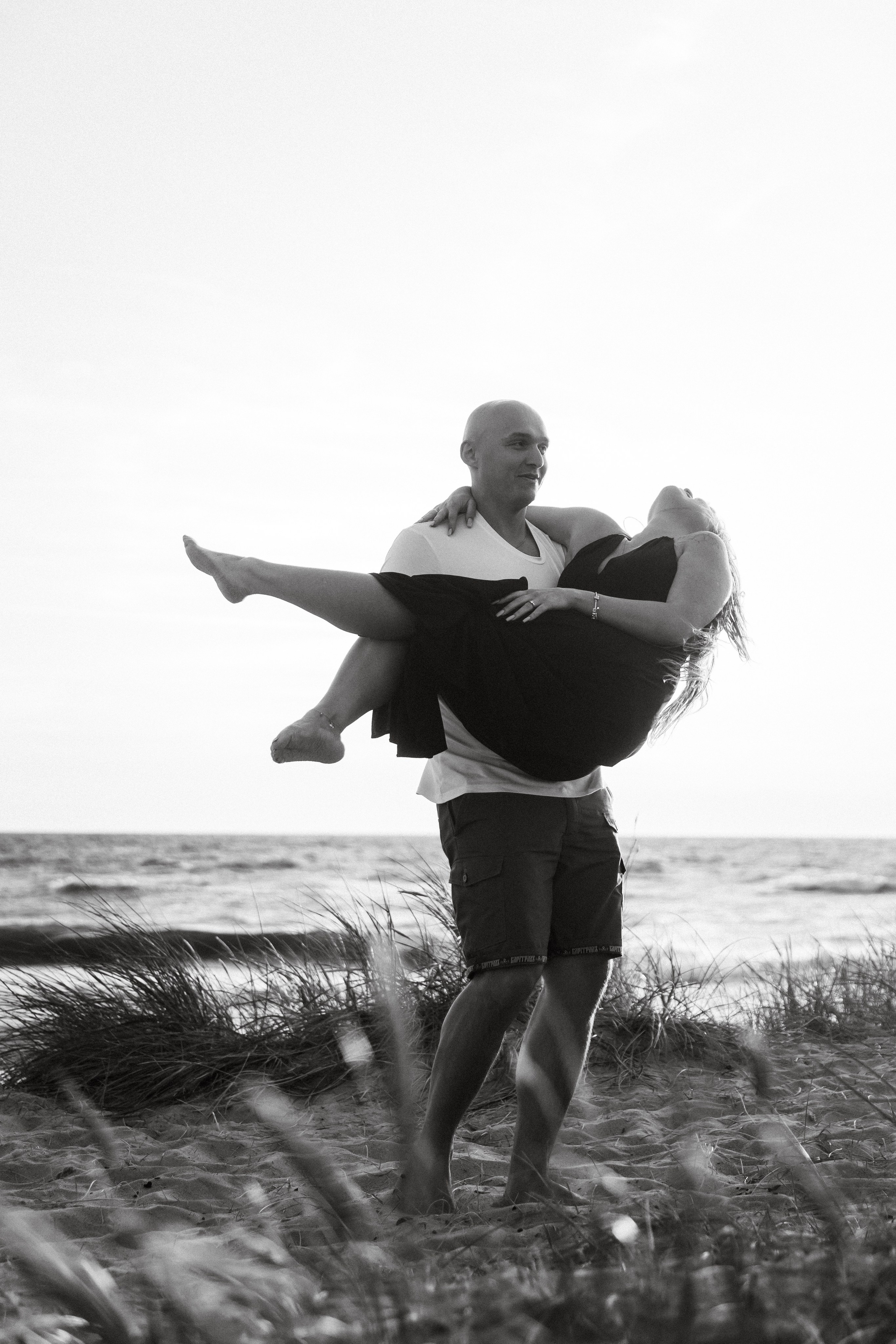 Максим и Виктория / Янтарный. Фотограф Калининград Илья Миллер