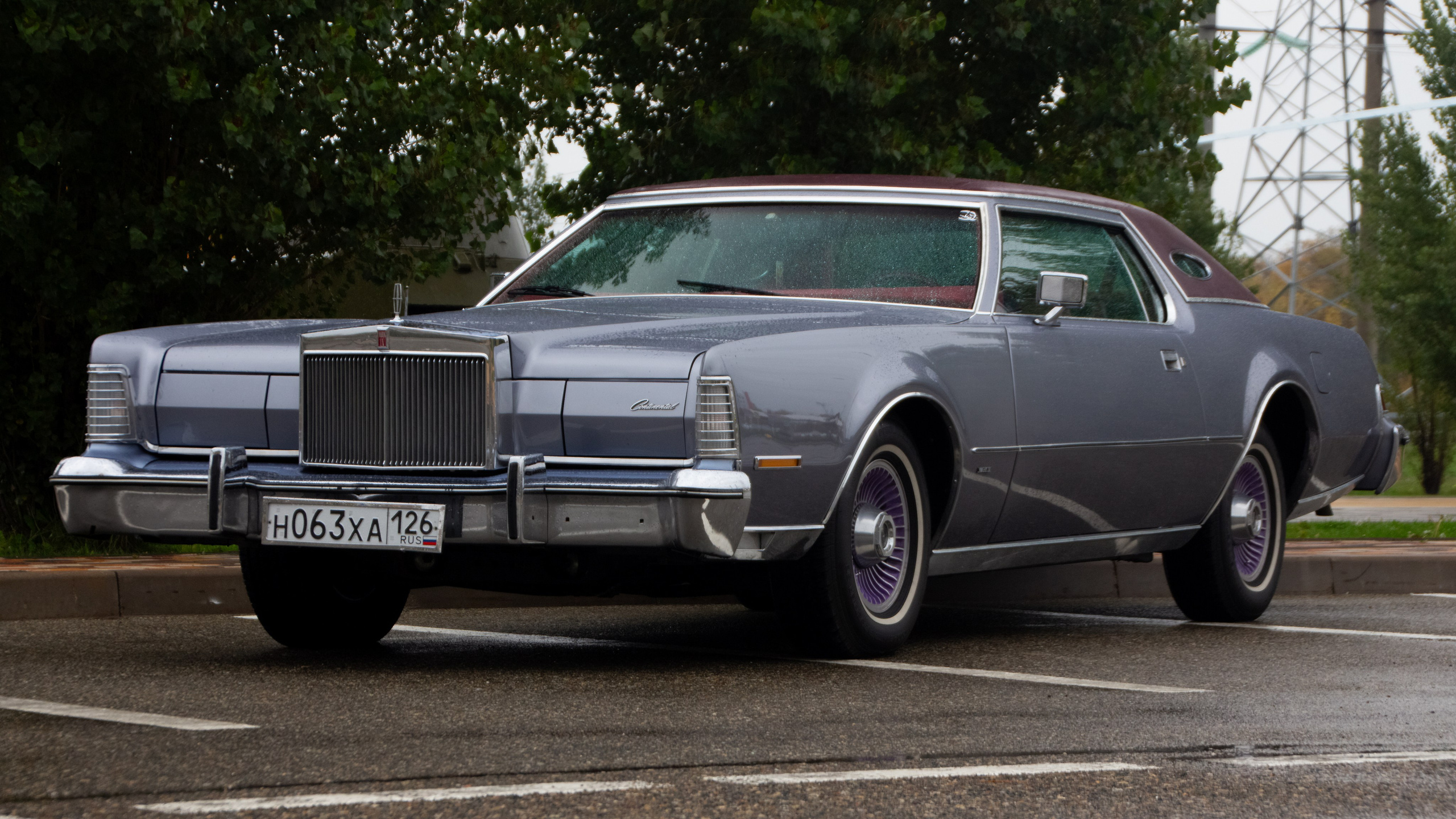 Фото Lincoln Continental Mark IV — купе американской классики