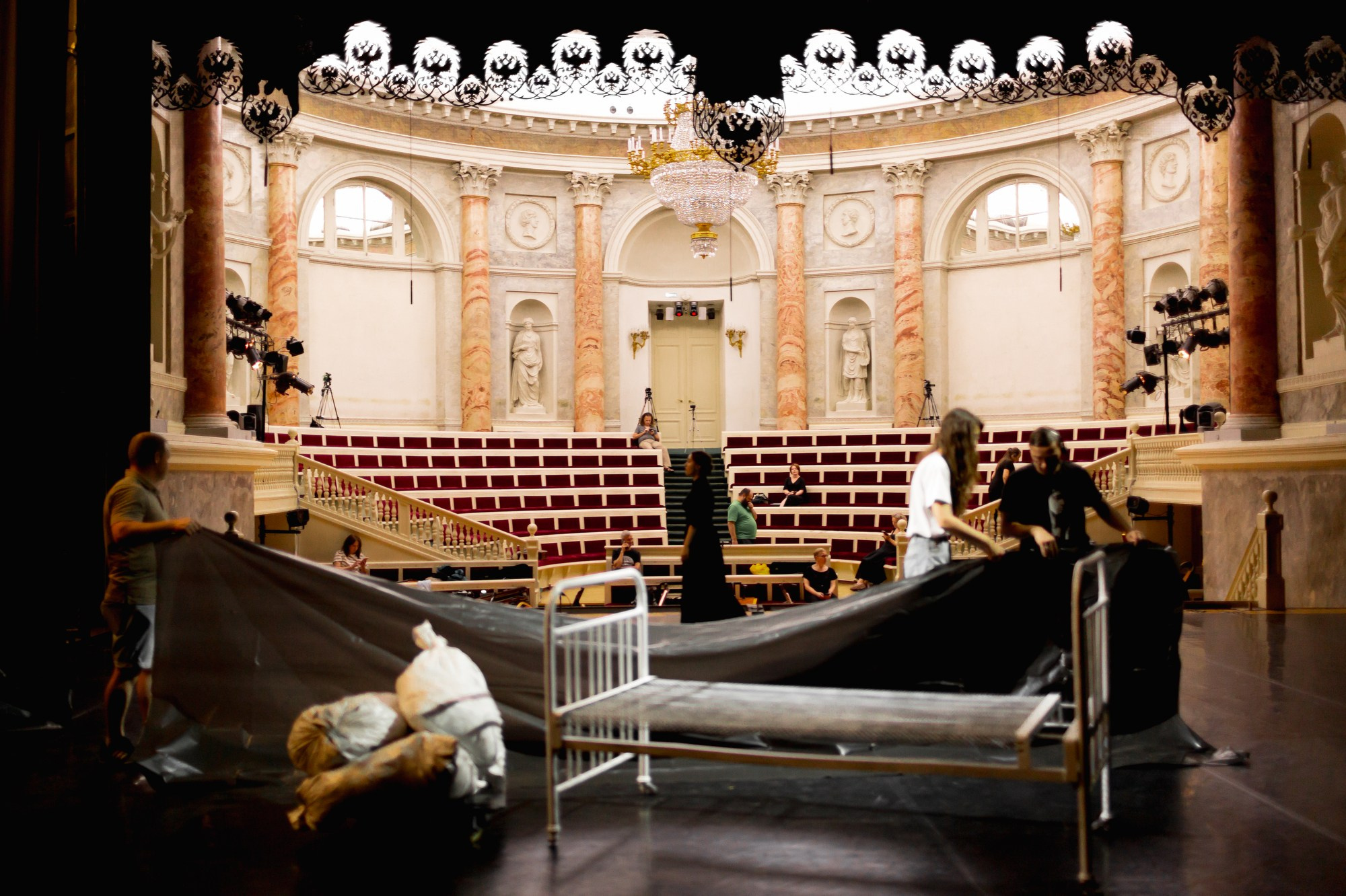 Спектакль Приглушенные голоса в Театре Эрмитажа (+репетиция). Семейный и портретный фотограф в Санкт-Петербурге Андрей Воробьев
