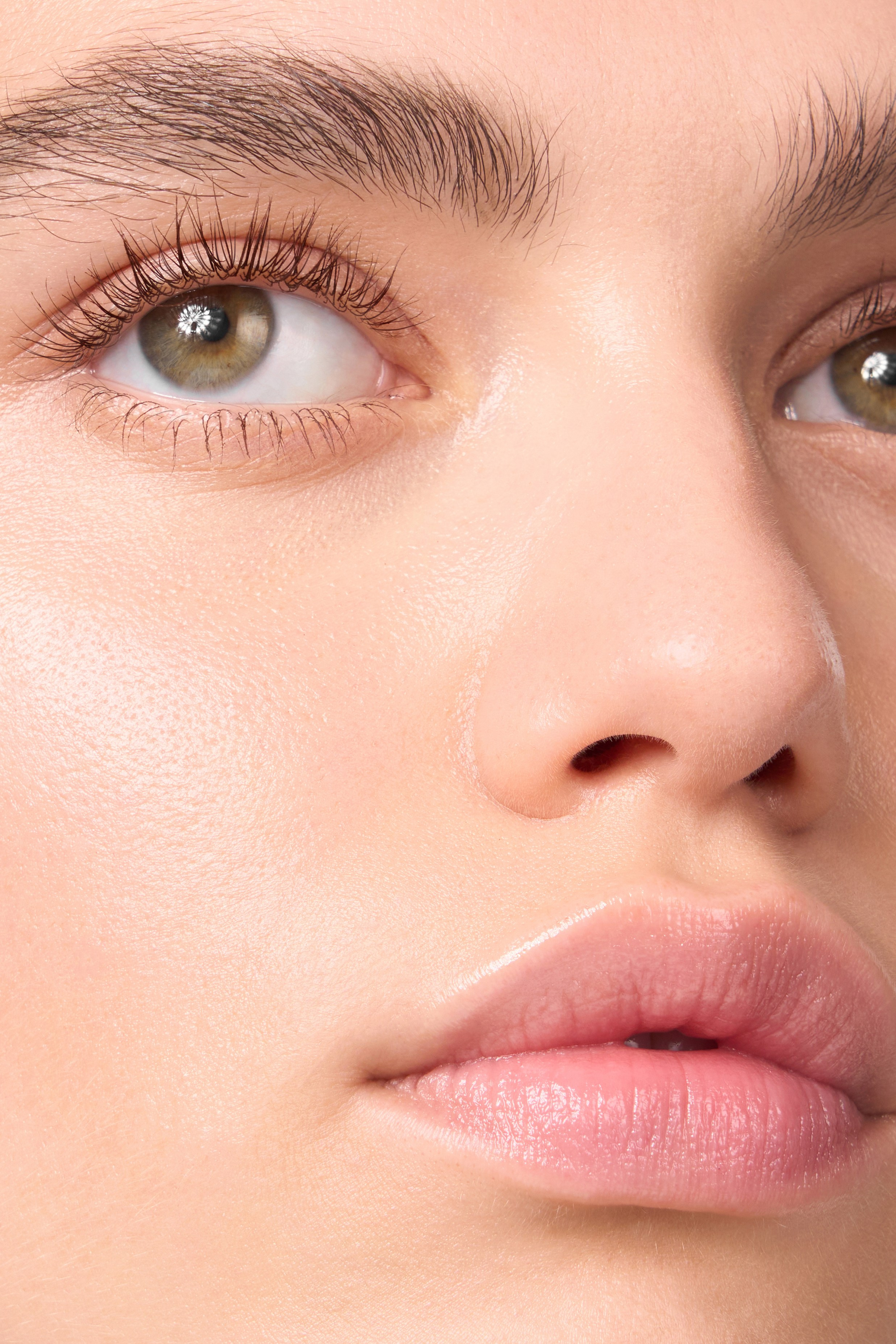 2 MOOD catalogue. Nadezhda Diskant is a Moscow and Saint Petersburg based photographer