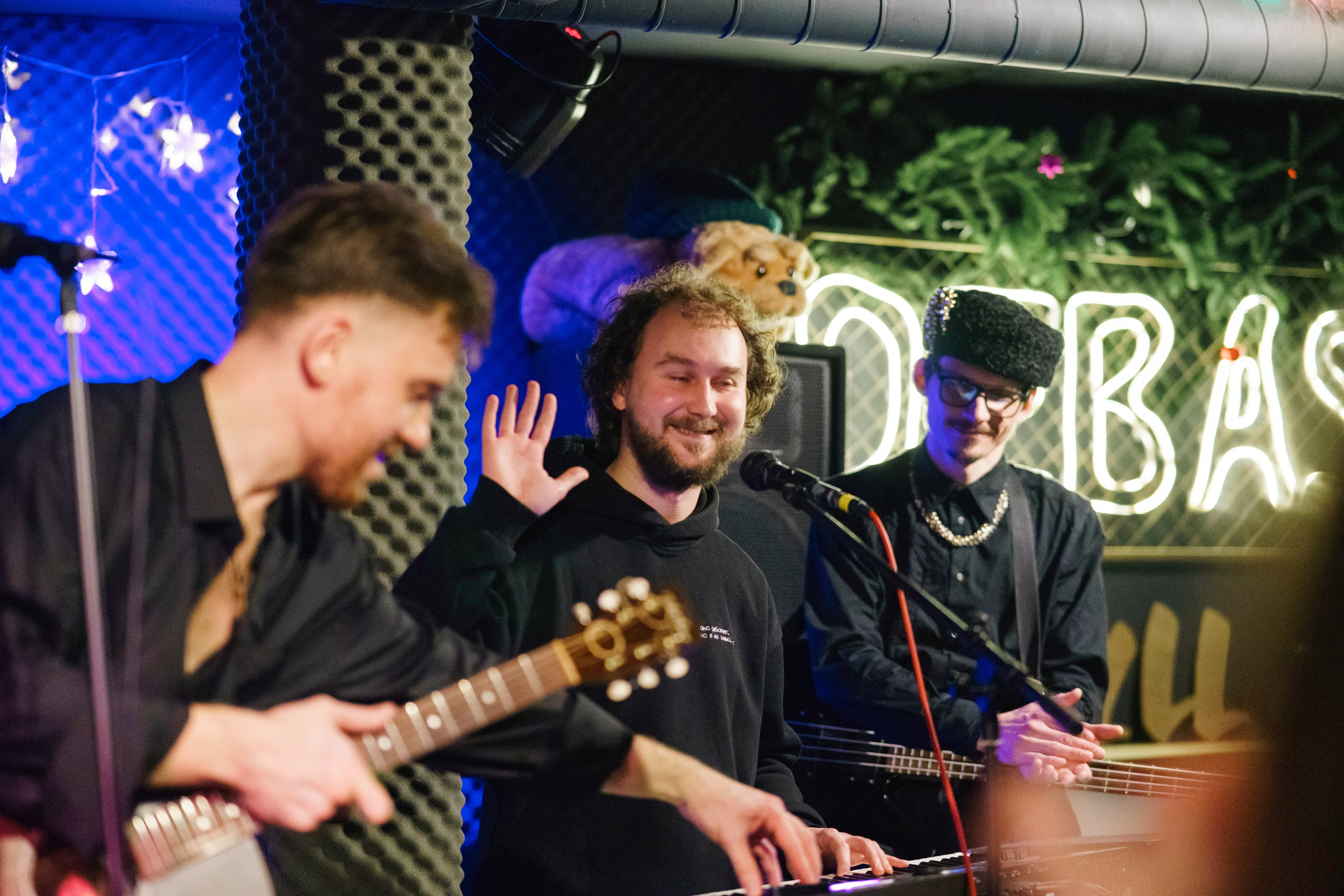 Концерт группы Тони Мак в баре Debaser. Фотограф в Санкт-Петербурге Ибрагимова Алина