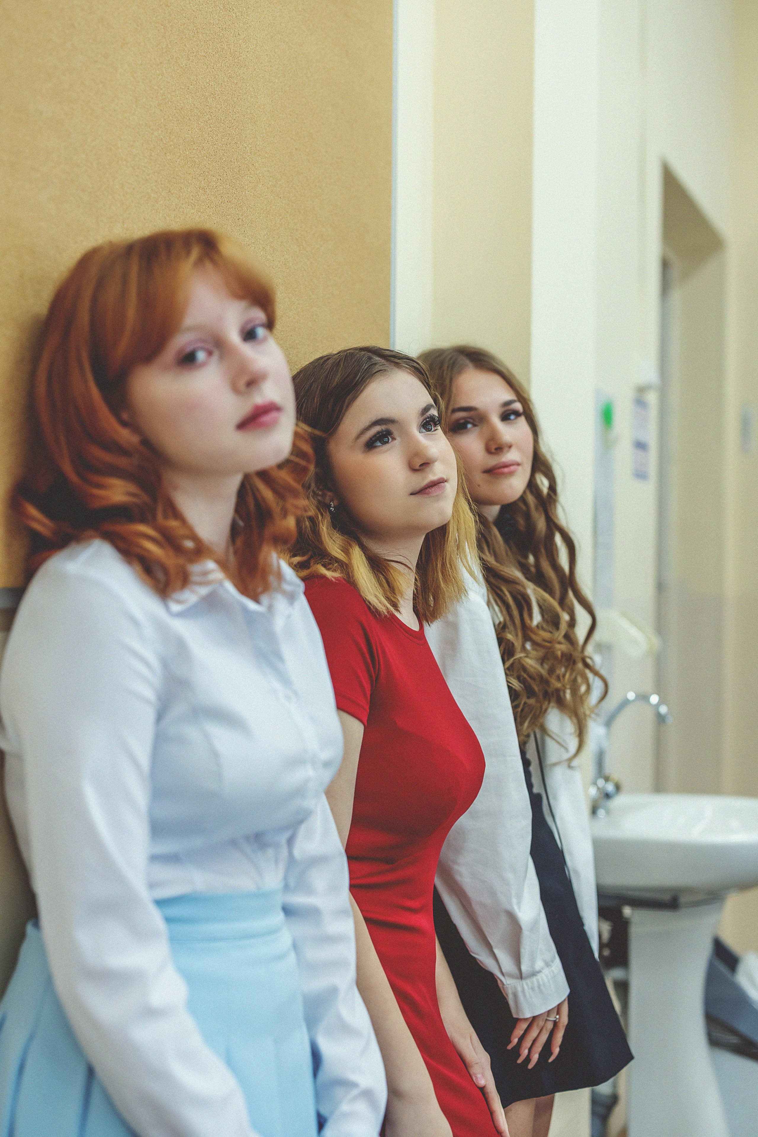 Фотосессия в школе для 9-11 классов