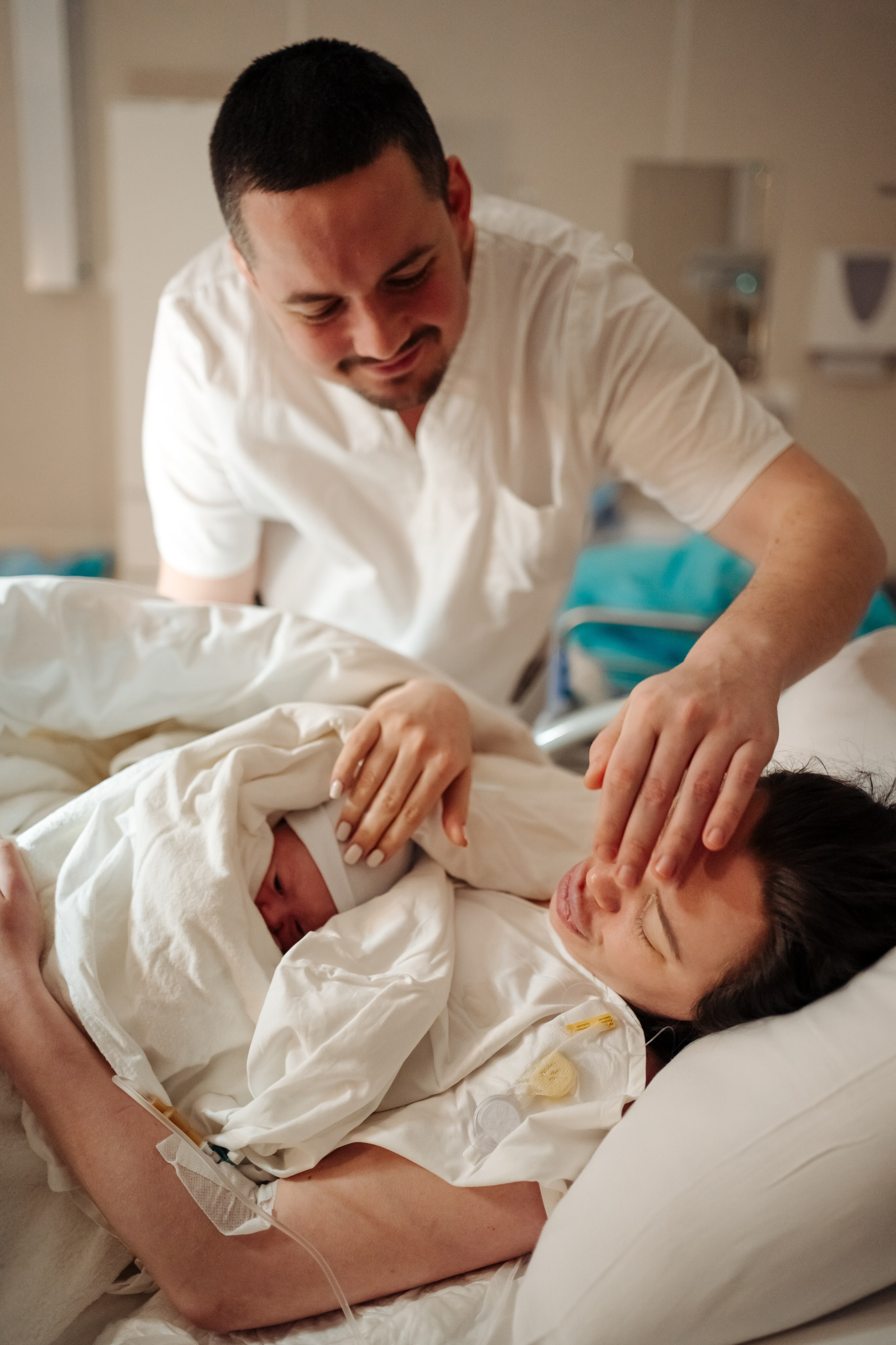 Съемка родов цвет. Фотограф и видеограф на роды в Москве Подшивалова Полина