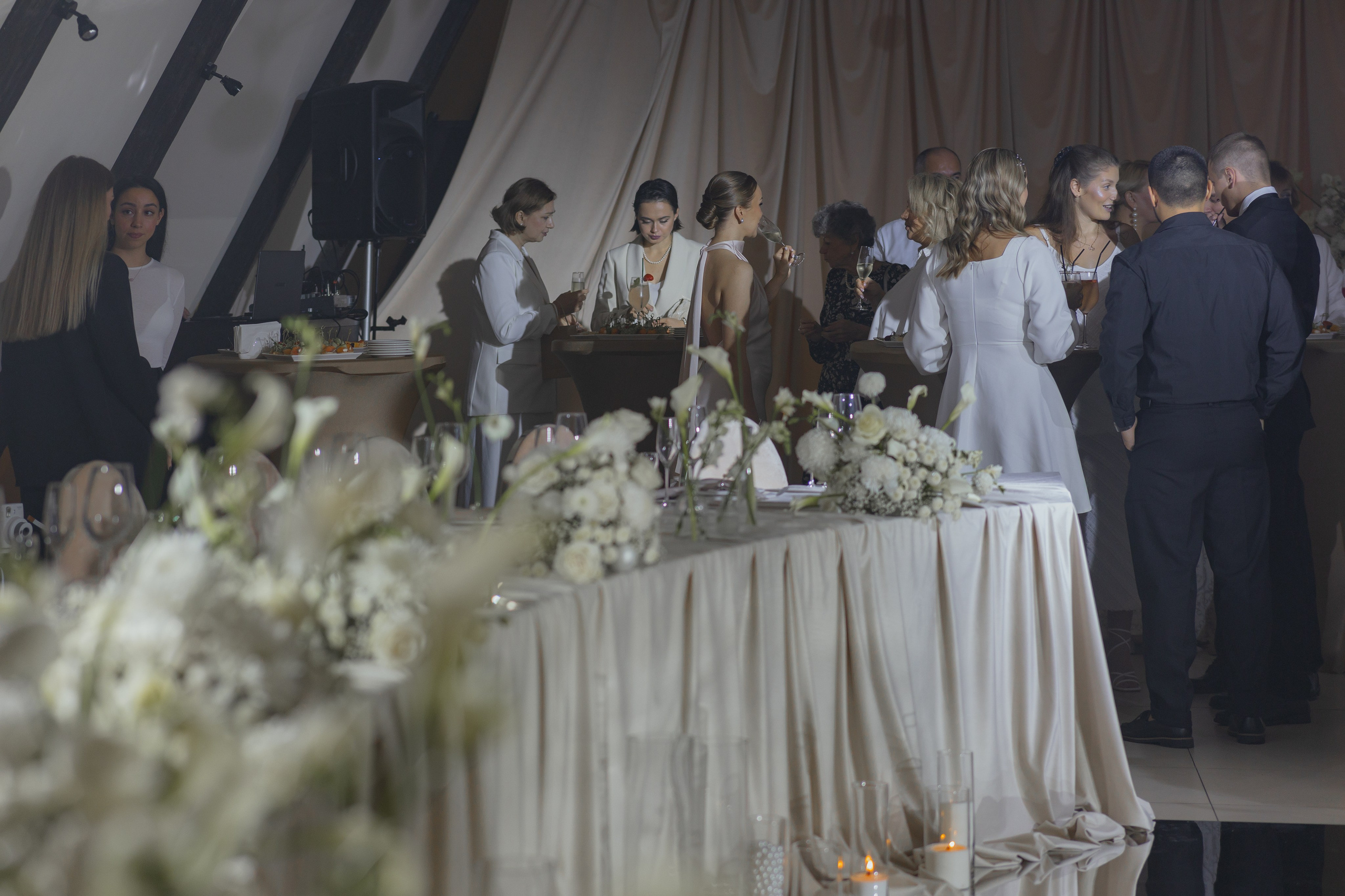 «С днем Рождения, Вика» группа «Корни»