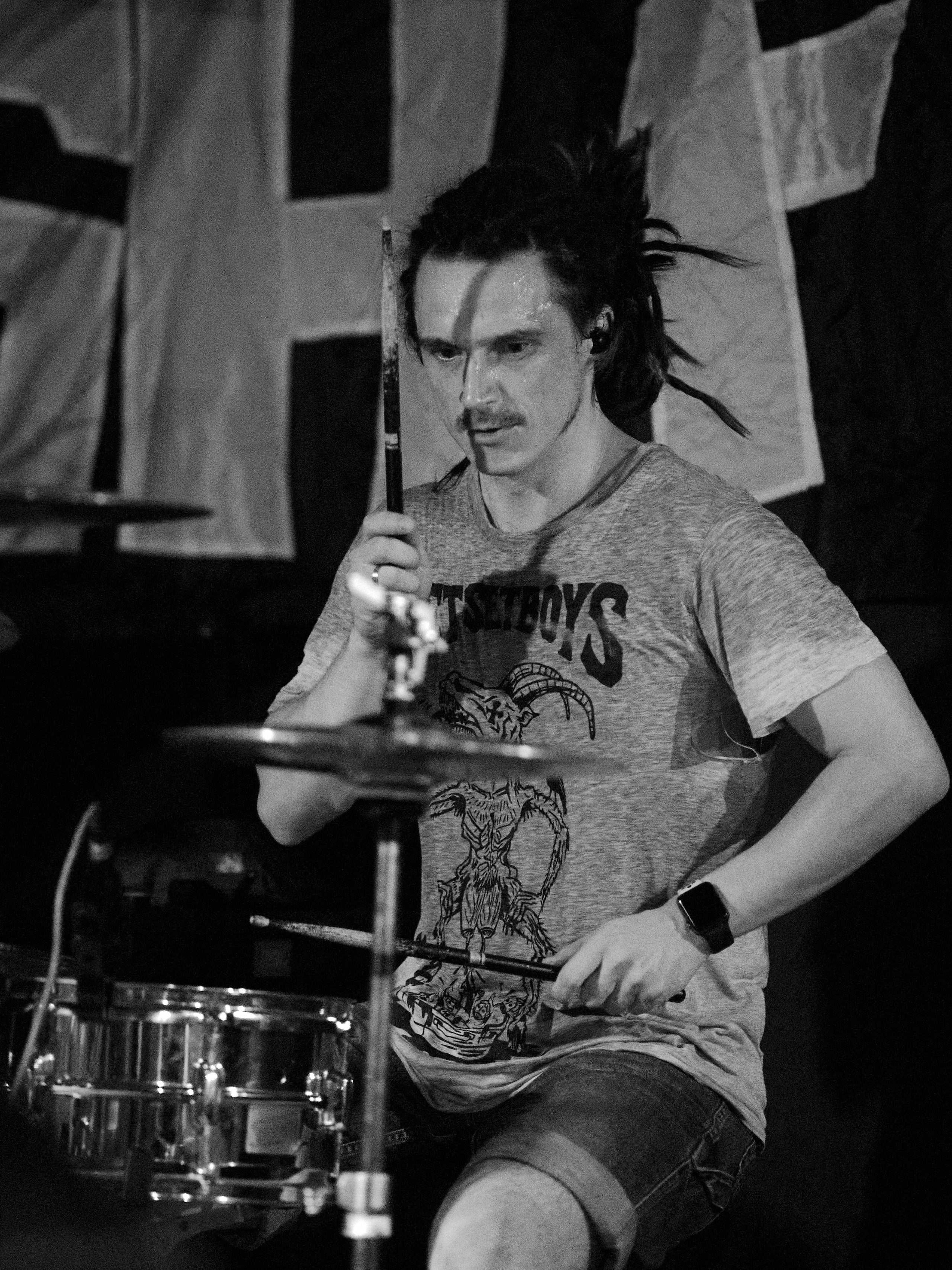 Plush Fish / ВЕЛИКОЕСЧАСТЬЕ / Мятный Крикет. Фотограф Юлия Маринина