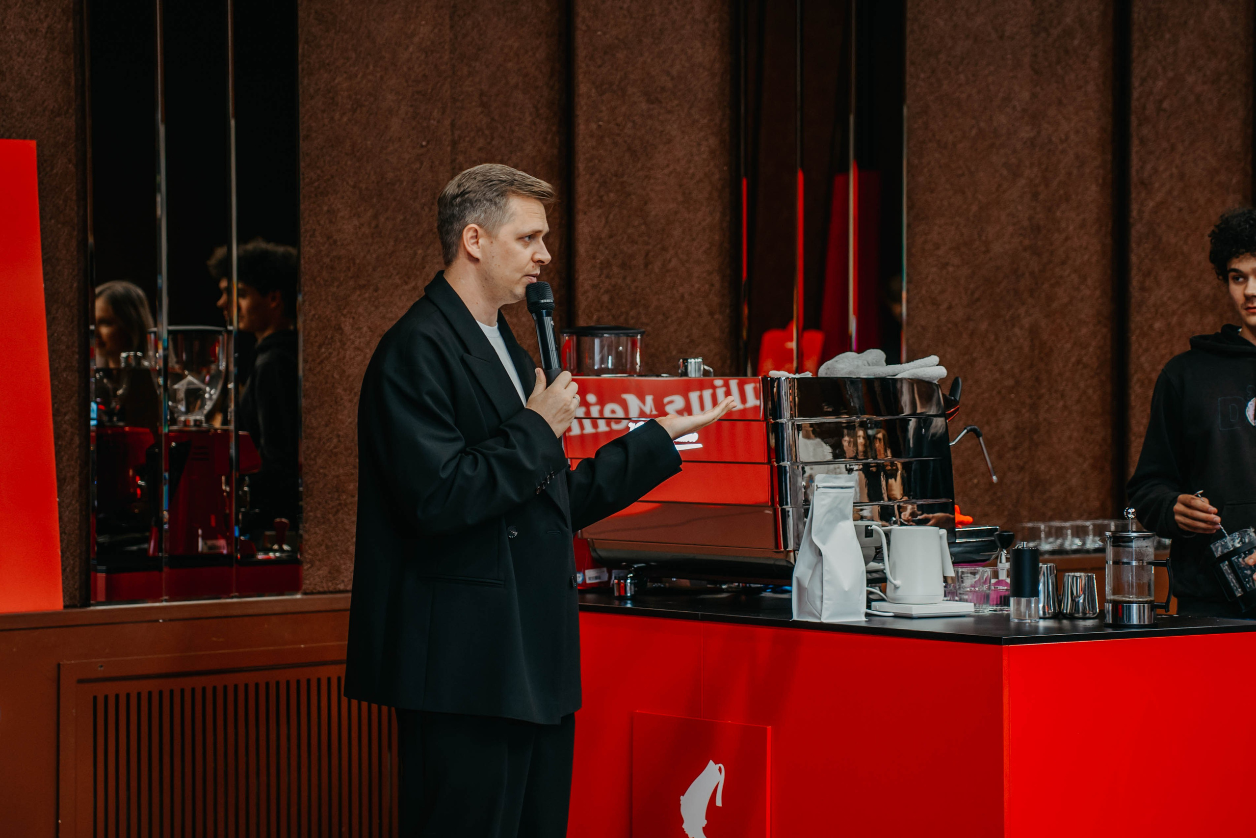JM Barista Skills 24'. Фотограф, видеограф и пилот дрона на Байкале