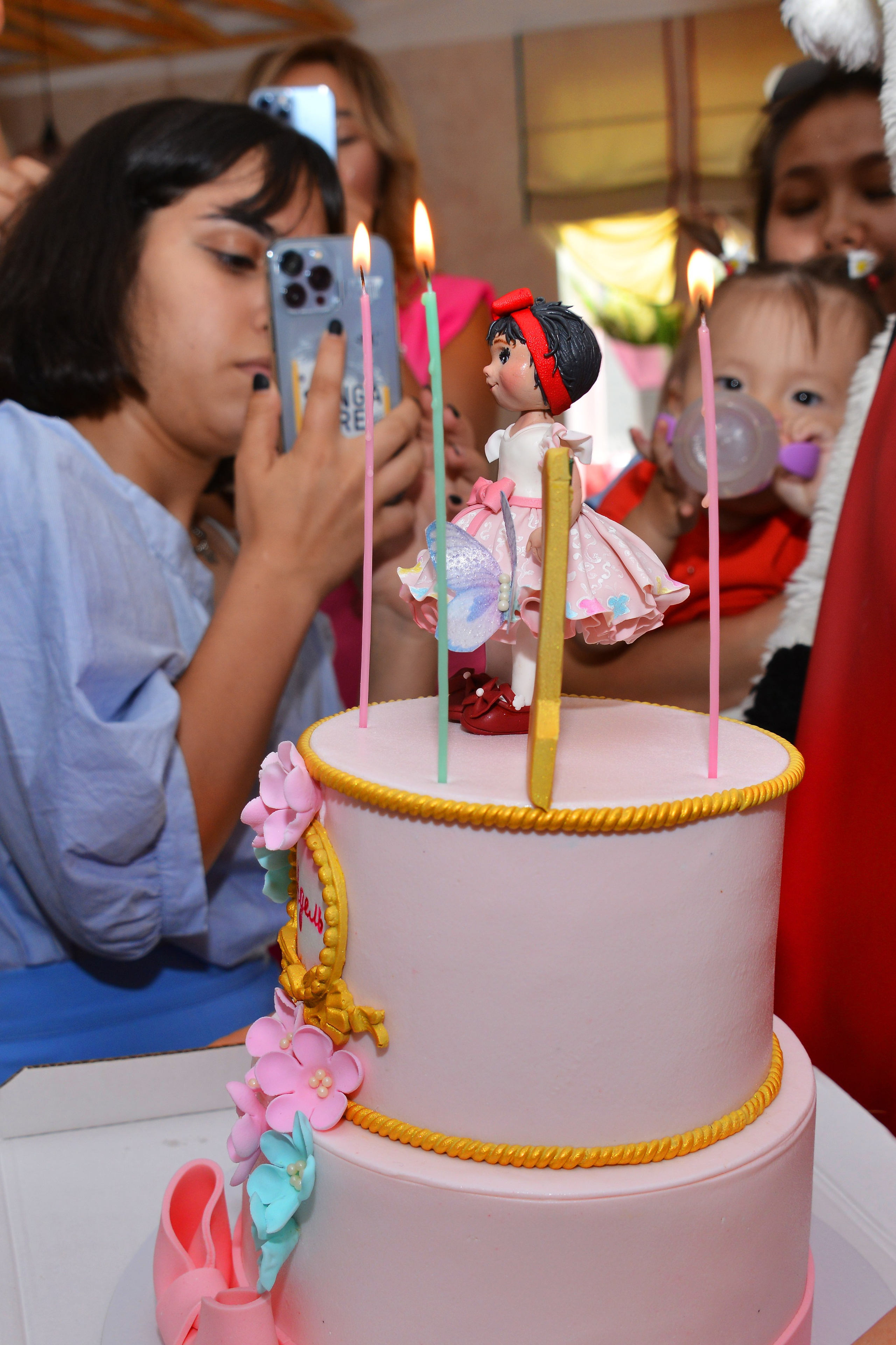 Дети-5 (Адель-1годик). Фотосъёмка. Фотограф Сергей Авдеев-семейный и детский фотограф в Алматы
