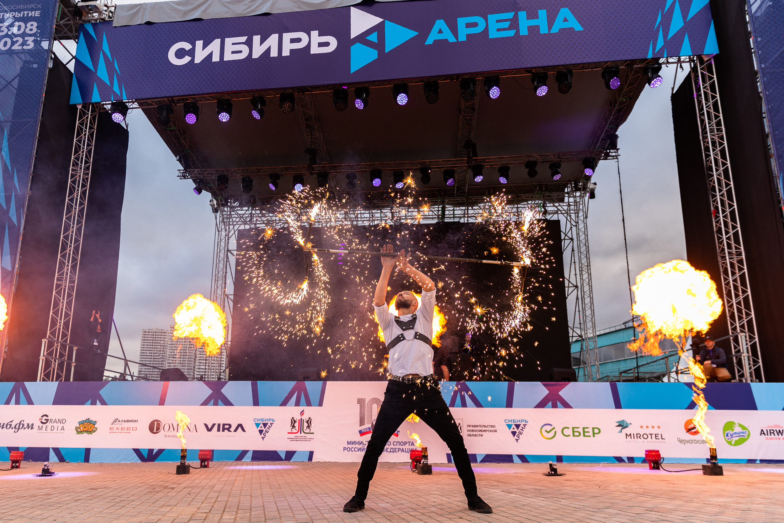 Открытие Сибирь-Арены. Фотограф Александр Шалагин