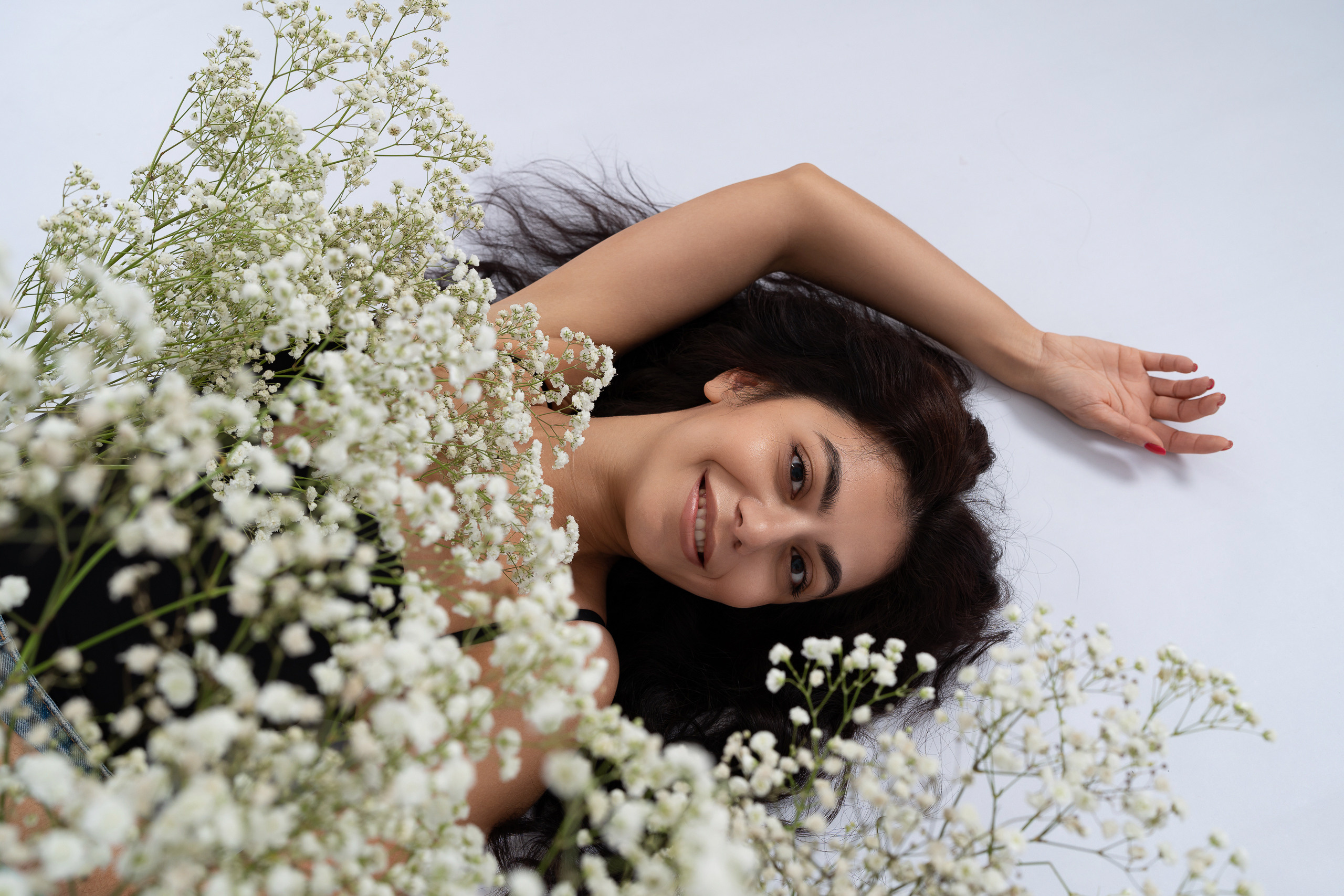 На однотонном фоне. Евгений Щетников Фотограф-Тюмень