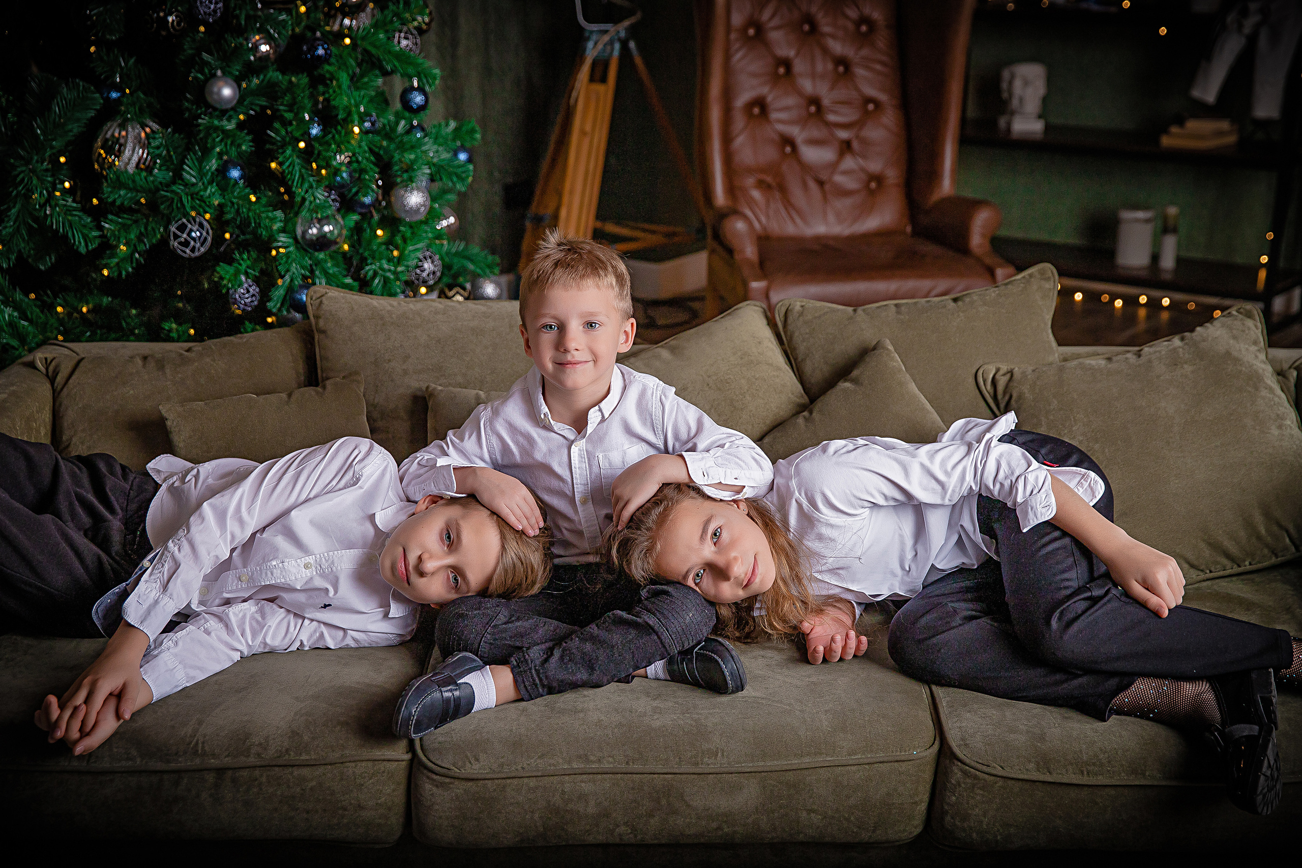 МАМА И ТРОЕ ДЕТОК. Современные Выпускные Альбомы в Ростове-на-Дону