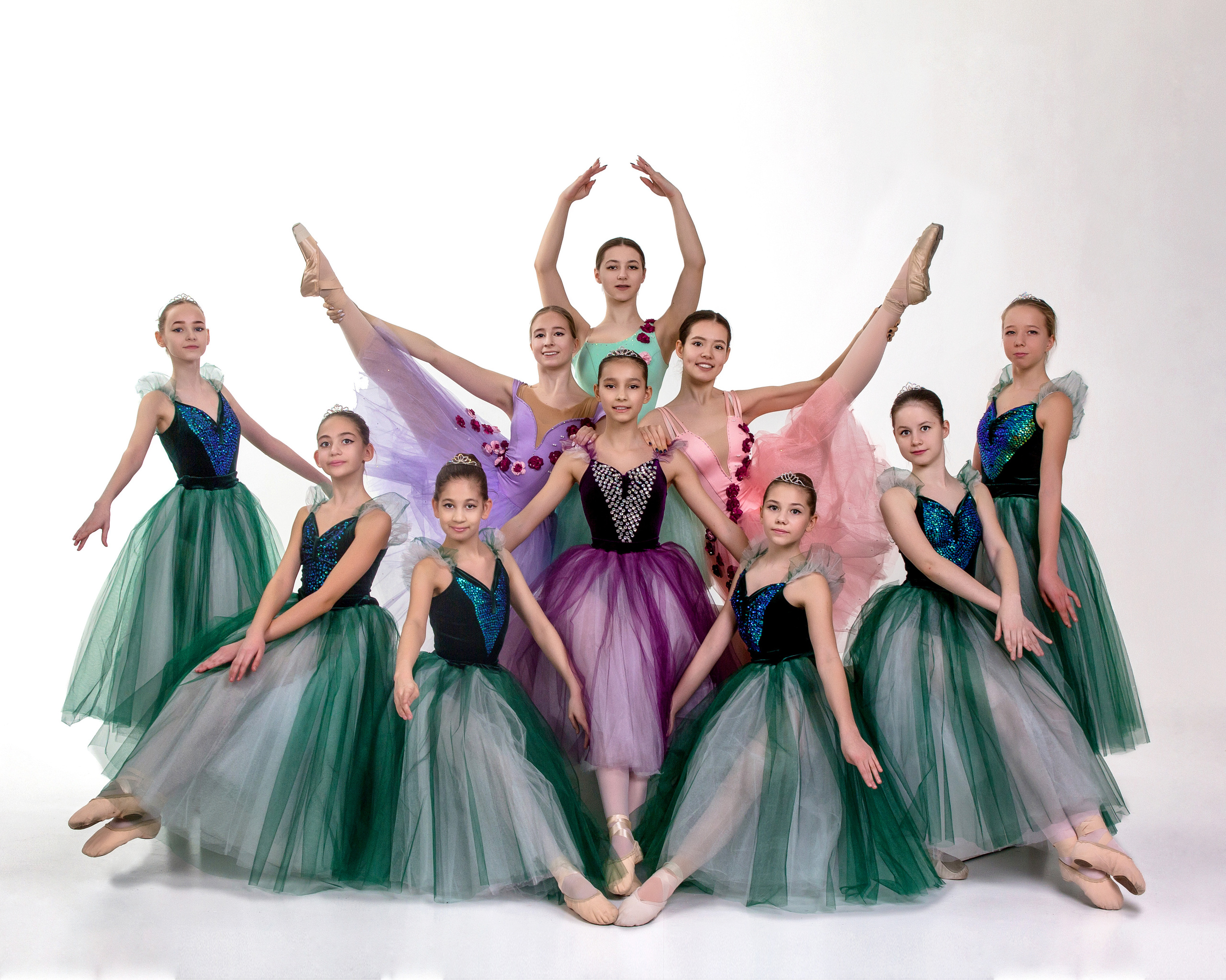 КОЛЛЕКТИВНЫЕ ФОТО. Современные Выпускные Альбомы в Ростове-на-Дону