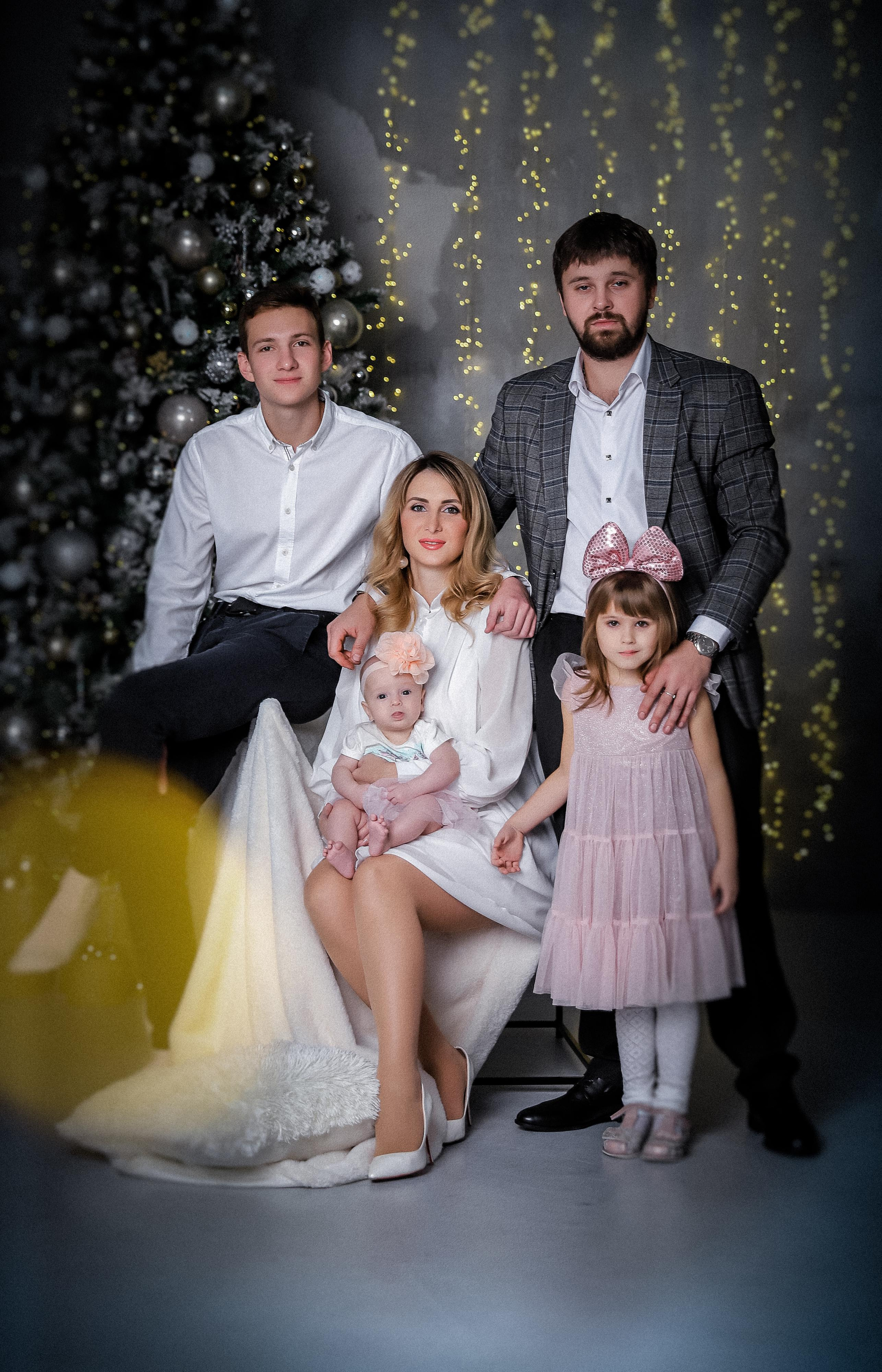 МНОГОДЕТНАЯ СЕМЬЯ. Современные Выпускные Альбомы в Ростове-на-Дону