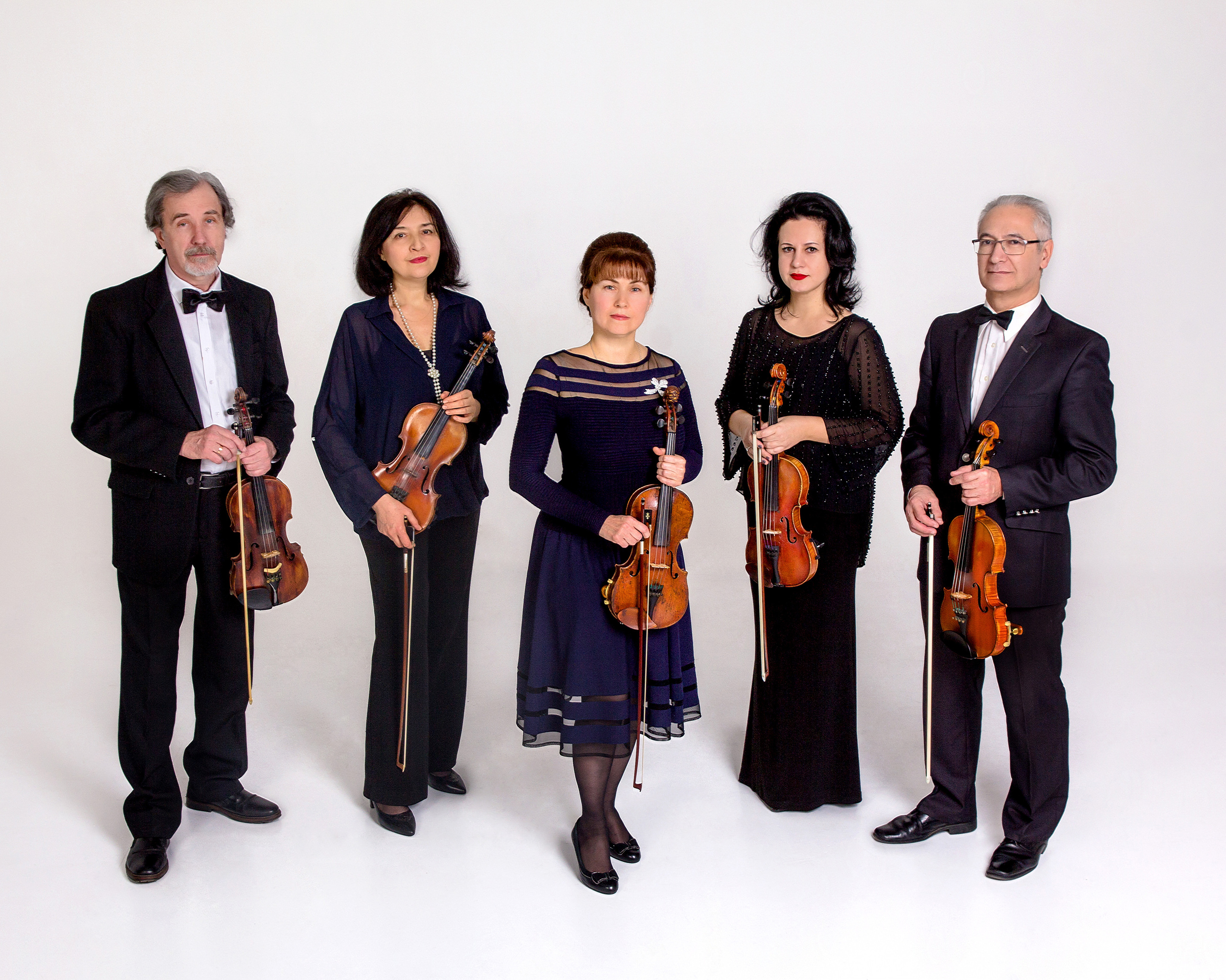 КОЛЛЕКТИВНЫЕ ФОТО. Современные Выпускные Альбомы в Ростове-на-Дону