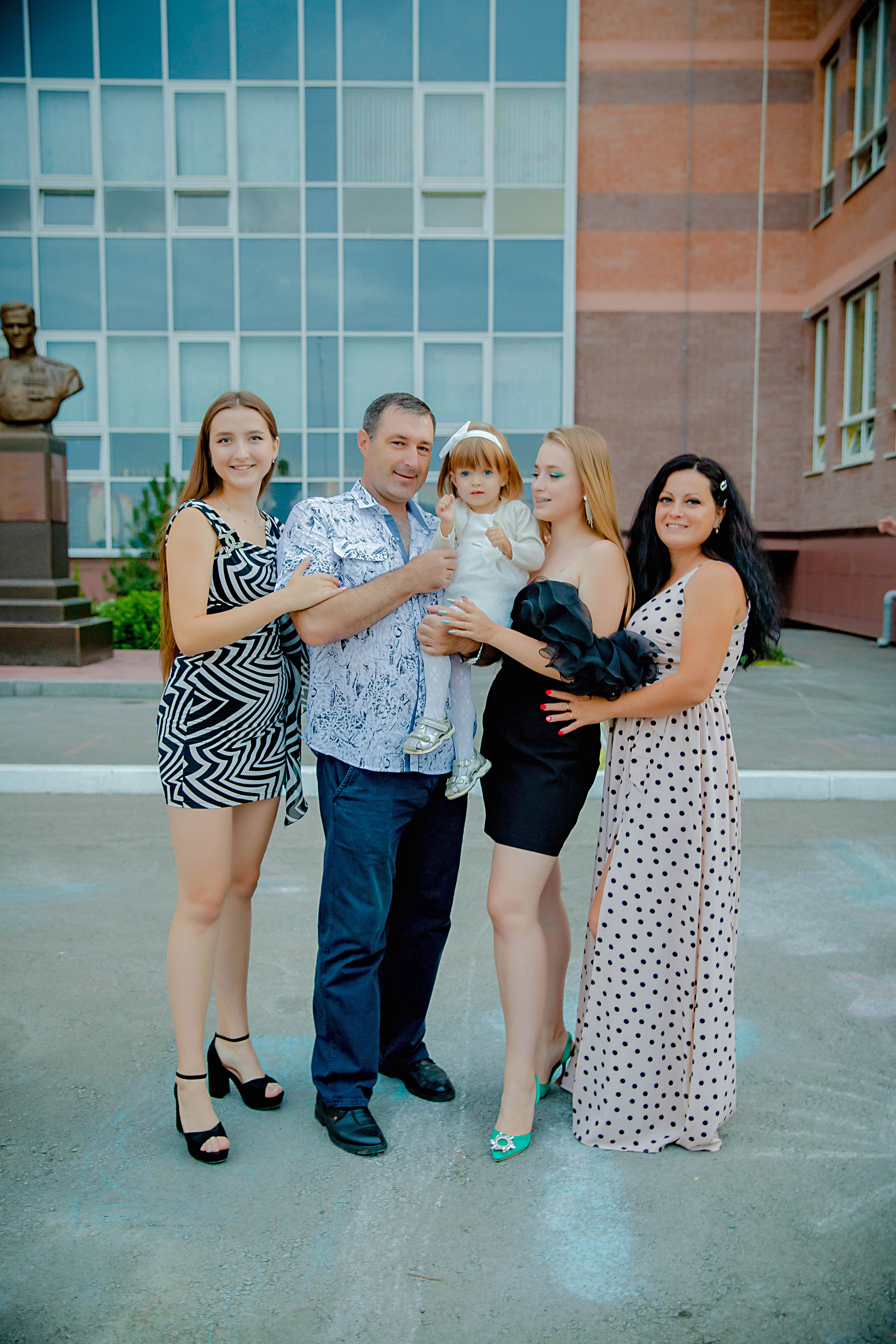 ВЫПУСКНОЙ. Современные Выпускные Альбомы в Ростове-на-Дону