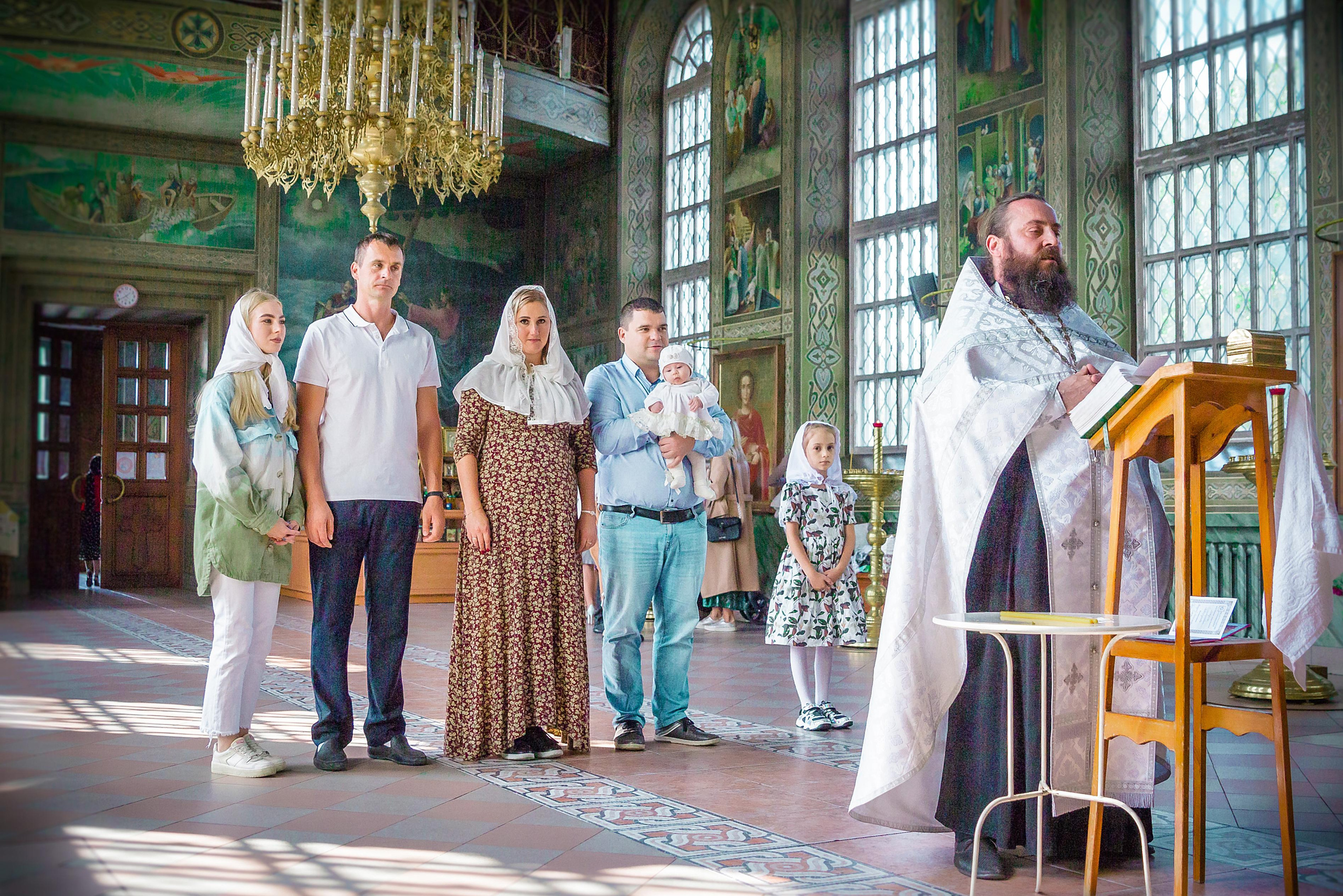 ТАИНСТВО КРЕЩЕНИЯ. Современные Выпускные Альбомы в Ростове-на-Дону