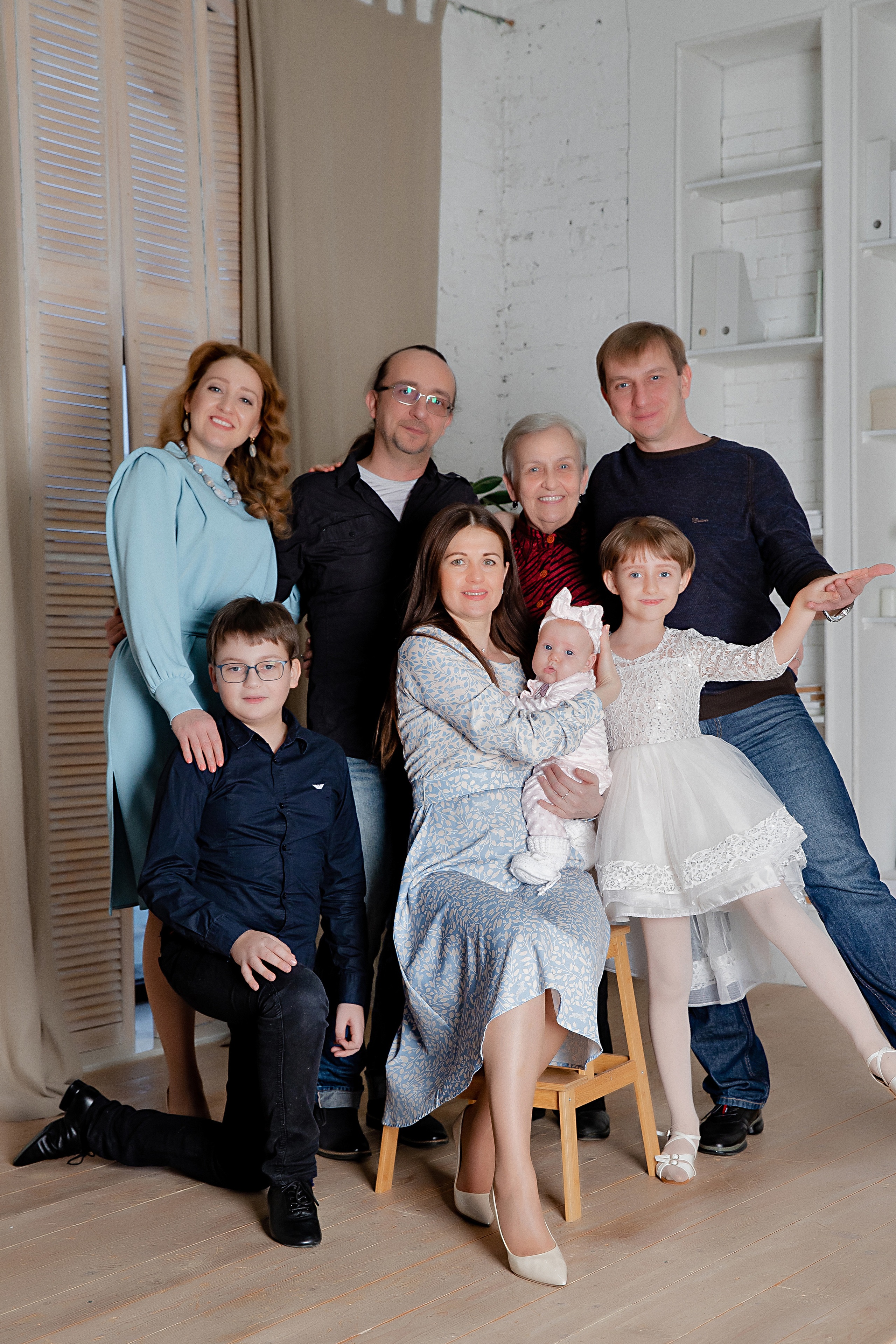 НОВОГОДНЯЯ ФОТОСЕССИЯ КАБОЕВОЙ И НОВОЖИЛОВЫХ. Современные Выпускные Альбомы в Ростове-на-Дону