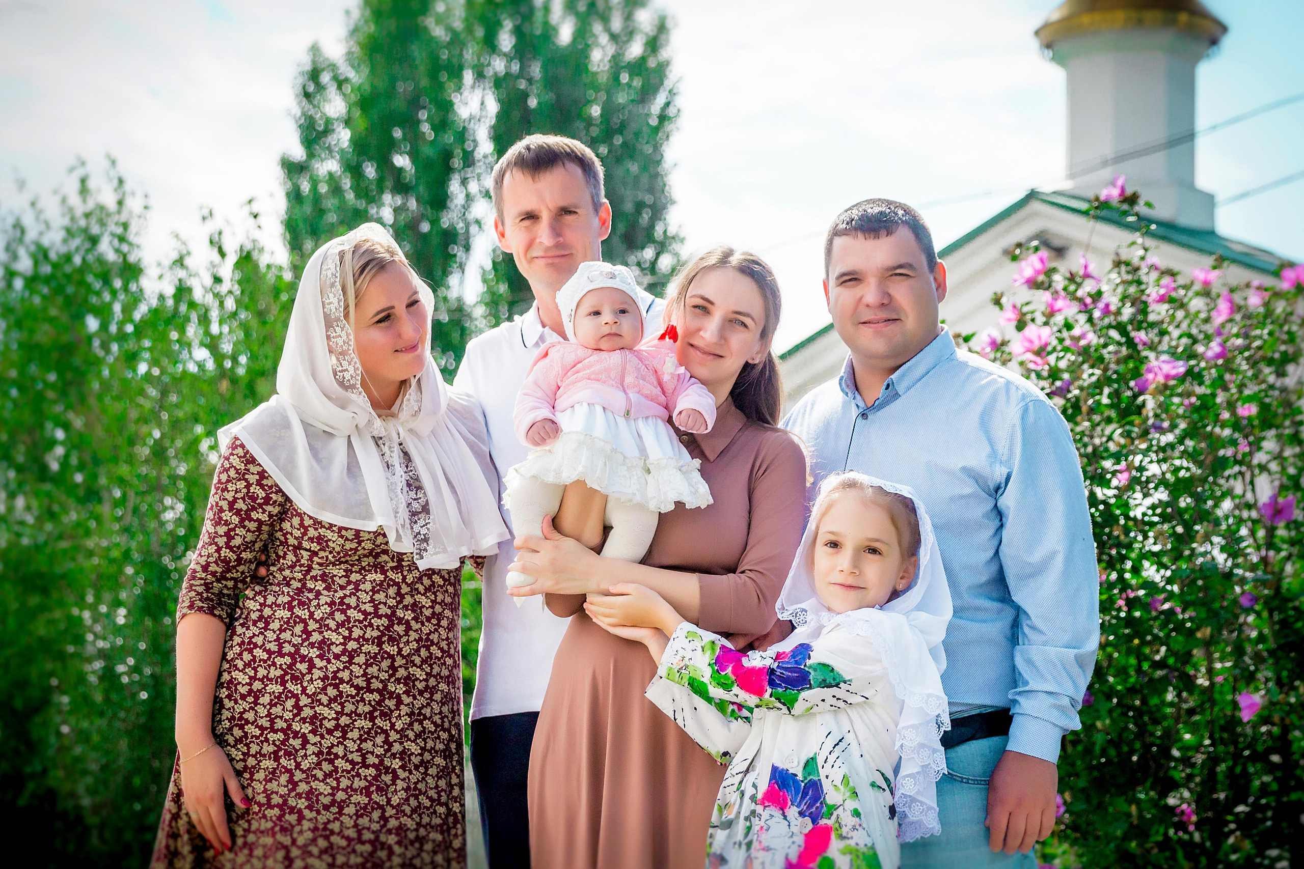 ТАИНСТВО КРЕЩЕНИЯ. Современные Выпускные Альбомы в Ростове-на-Дону