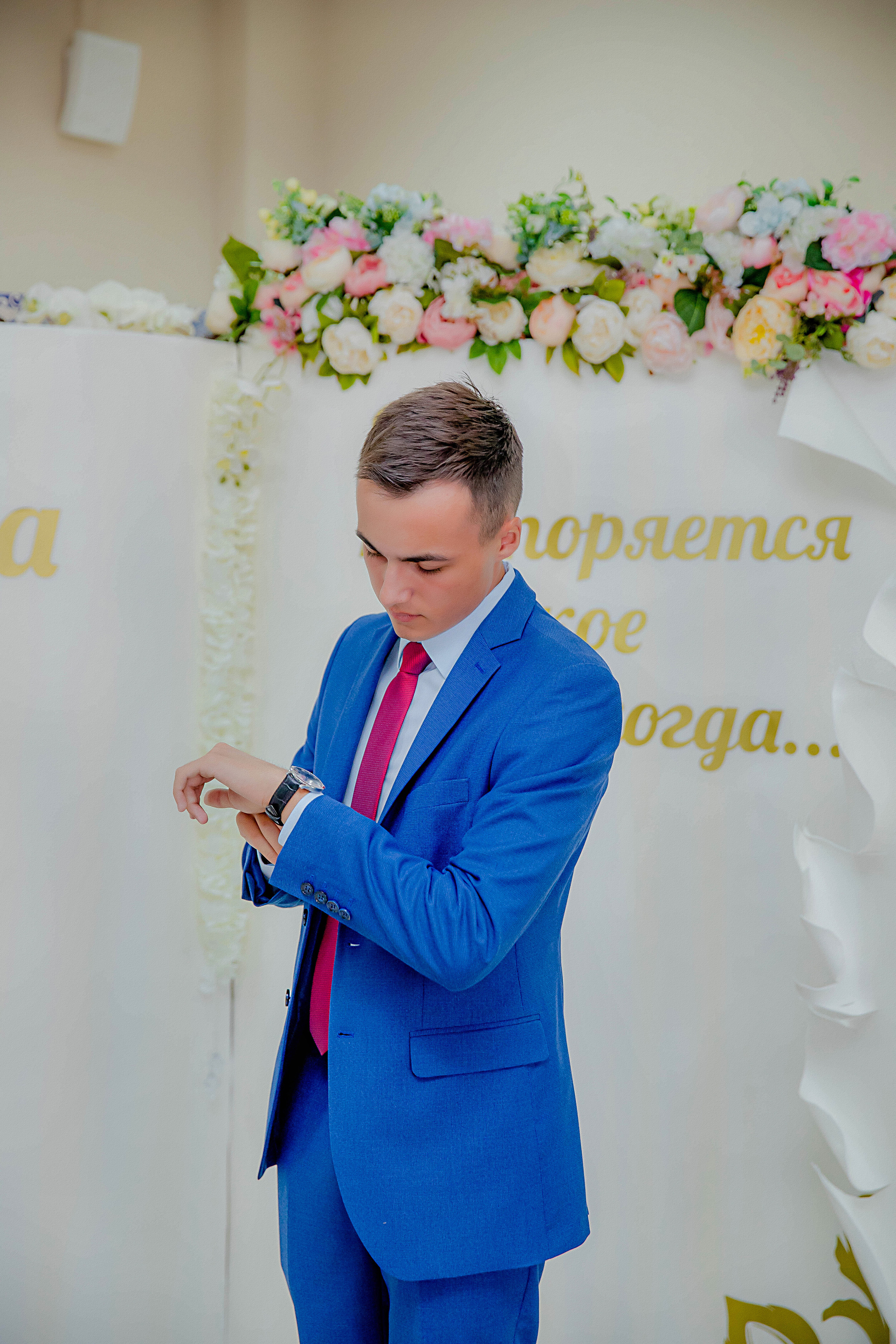 ВЫПУСКНОЙ. Современные Выпускные Альбомы в Ростове-на-Дону