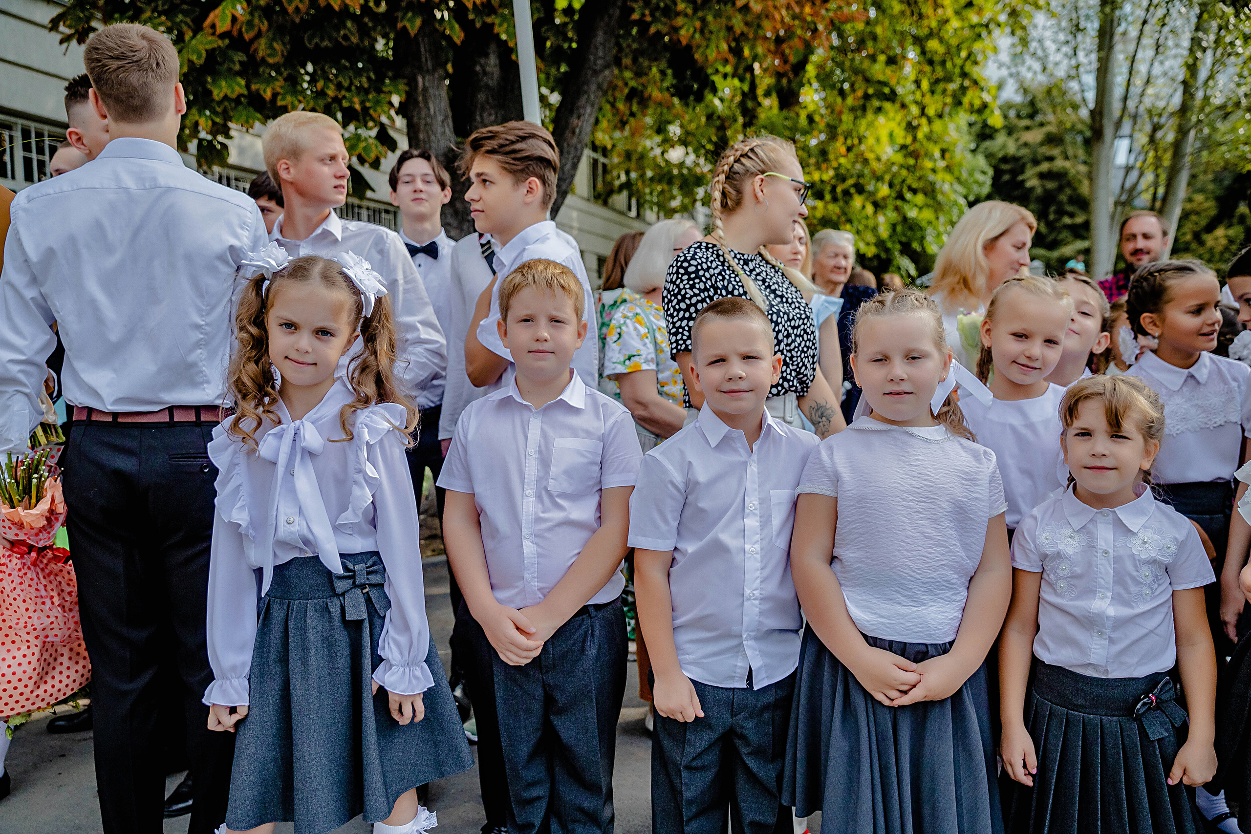 ЛИНЕЙКА ГИМНАЗИЯ 1 СЕНТЯБРЯ. Современные Выпускные Альбомы в Ростове-на-Дону