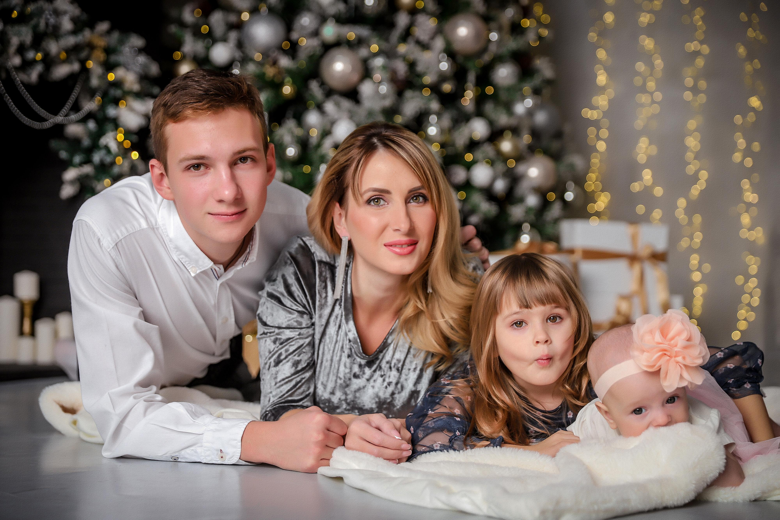 МНОГОДЕТНАЯ СЕМЬЯ. Современные Выпускные Альбомы в Ростове-на-Дону